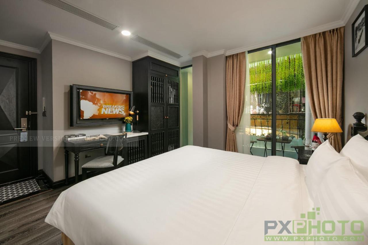 Paradise Center & Hotel 4*
