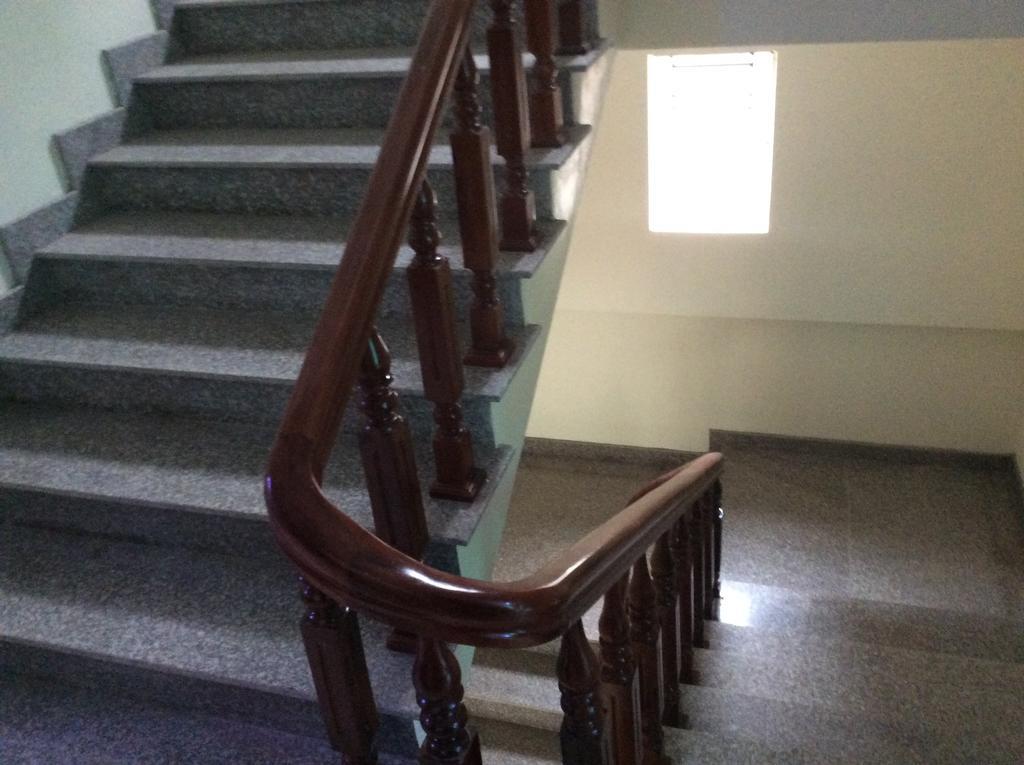 Phuong Nam Noi Bai Airport Hotel *