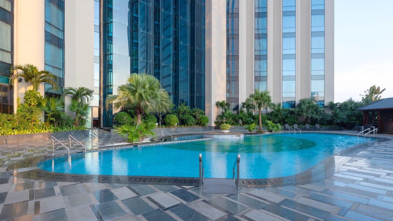 Sheraton West Hotel 5*
