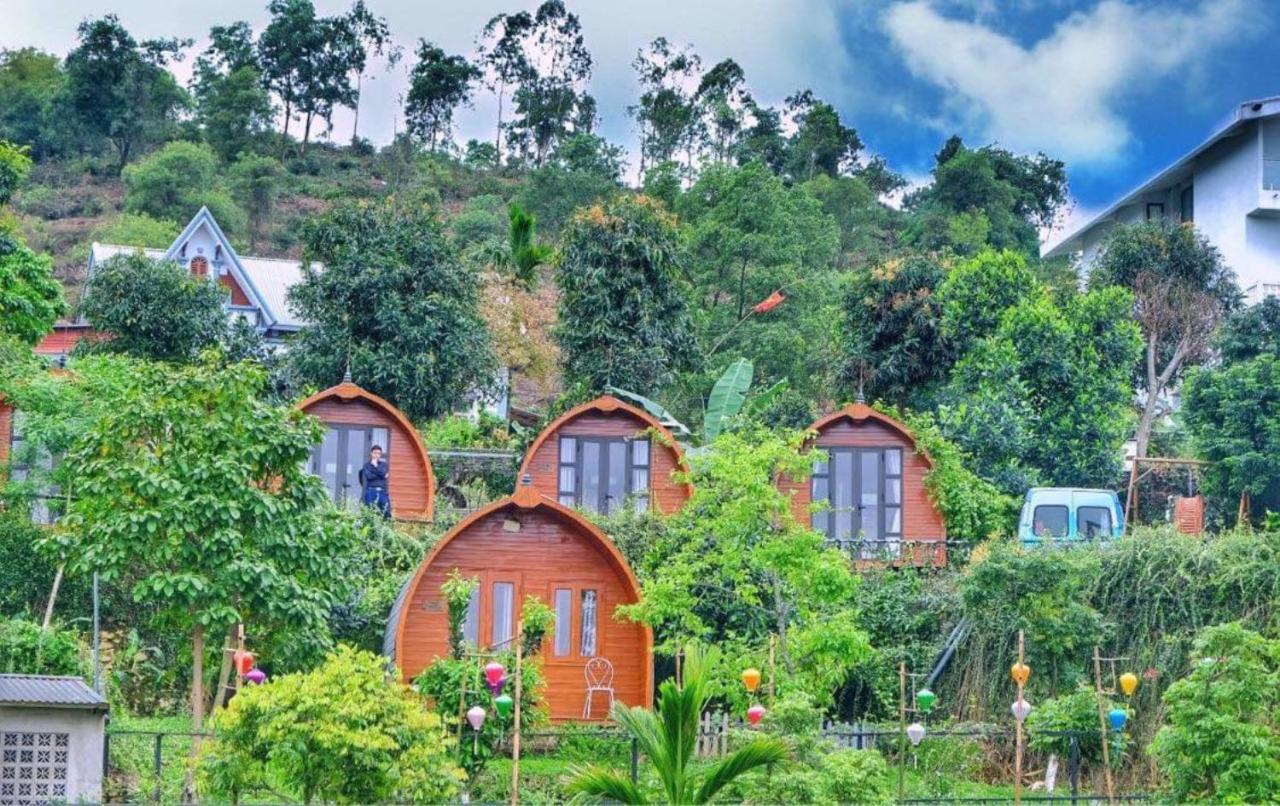 Gia Trinh Ba Vi - Venuestay *