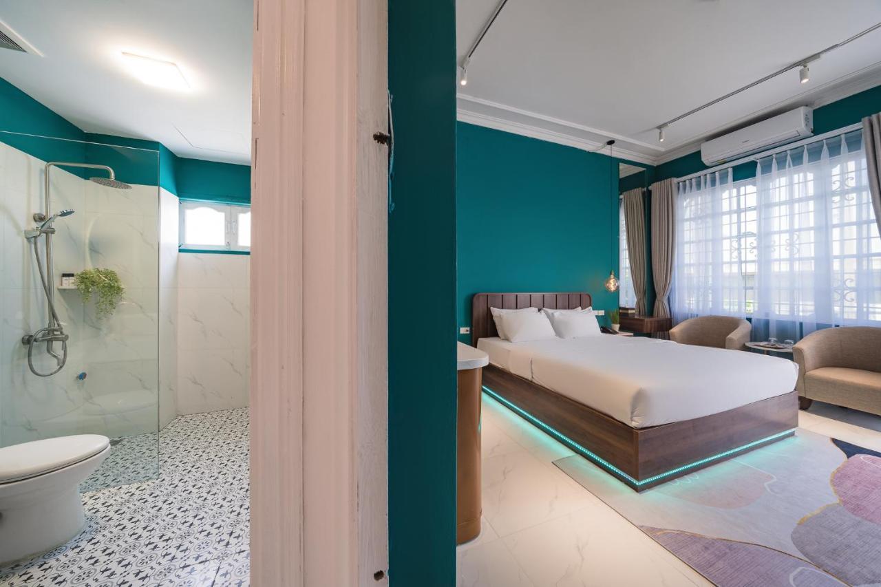 C O R O N A House Hotel Hanoi
