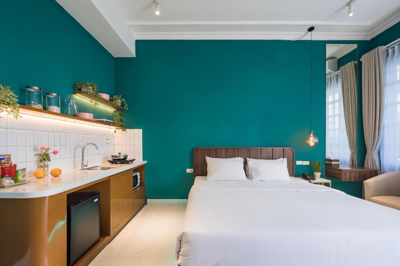 C O R O N A House Hotel Hanoi