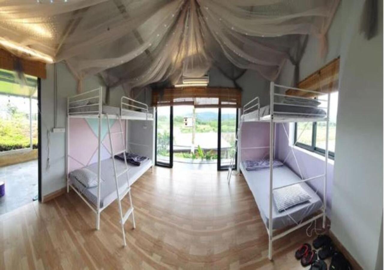 Gia Trinh Ba Vi - Venuestay Hanoi