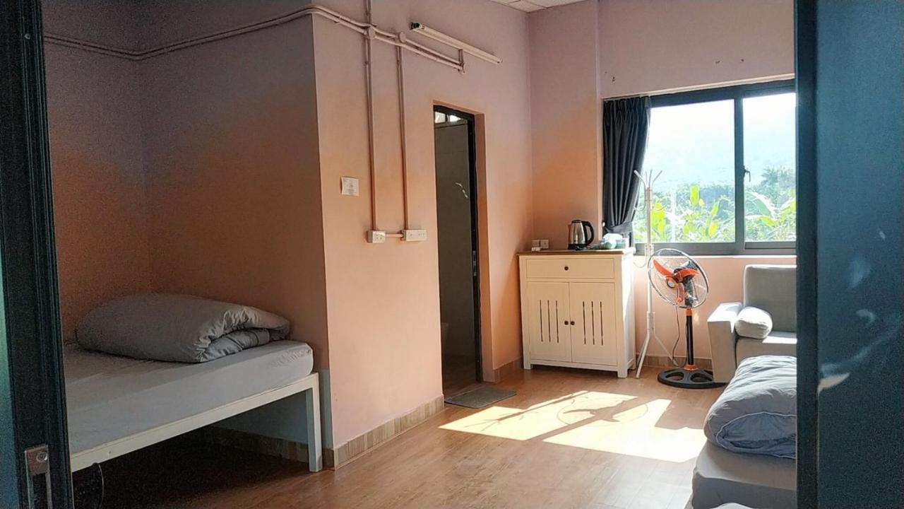Gia Trinh Ba Vi - Venuestay Homestay