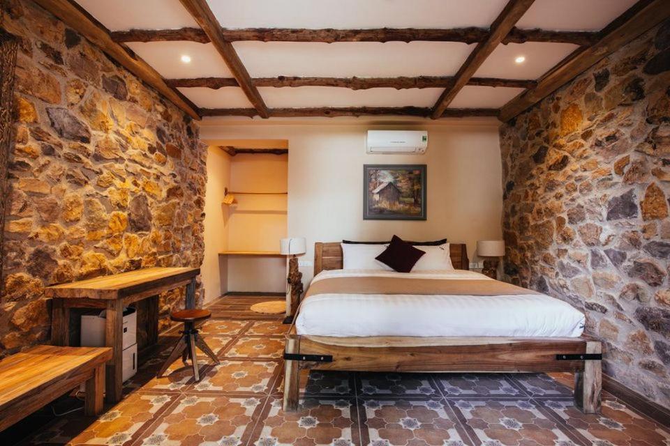Amaya - Lodge, & Restaurant