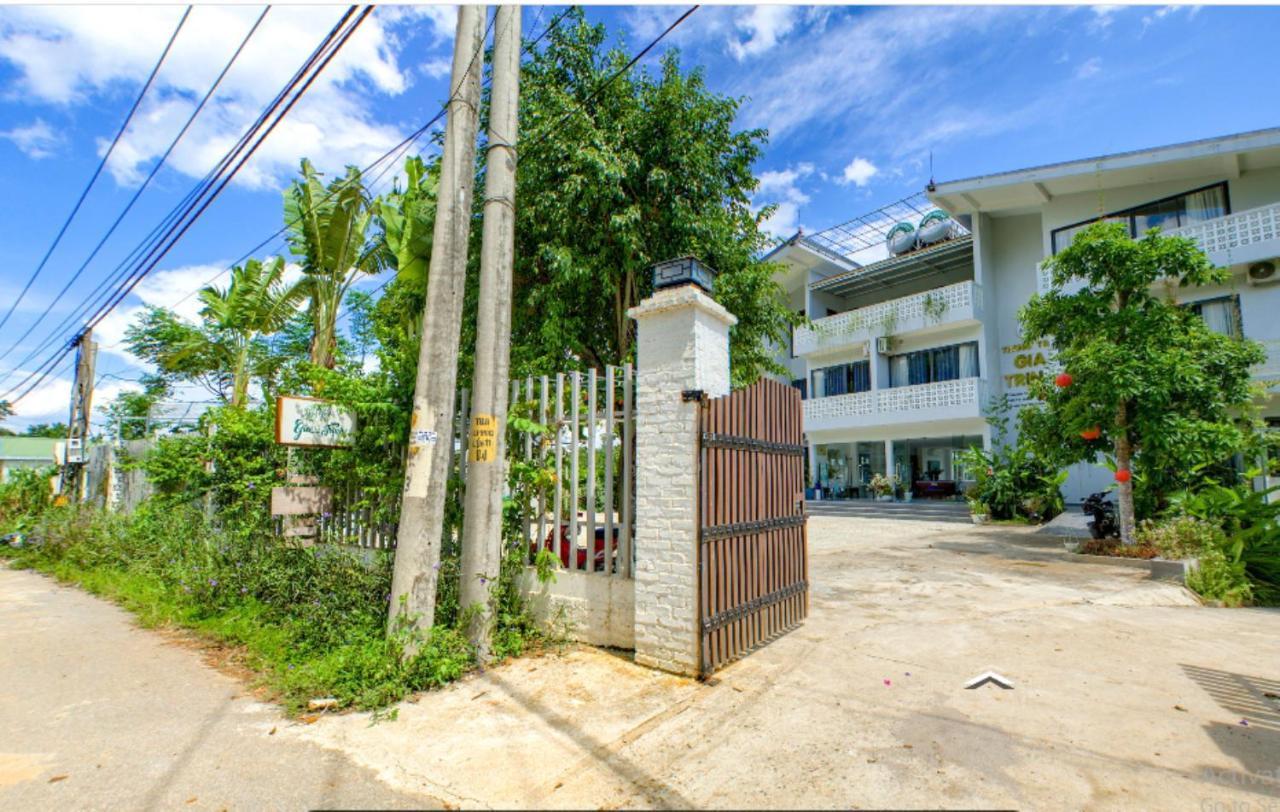 Gia Trinh Ba Vi - Venuestay Homestay