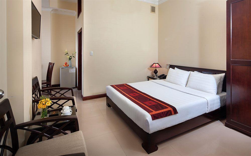 Lucky Hotel Hanoi