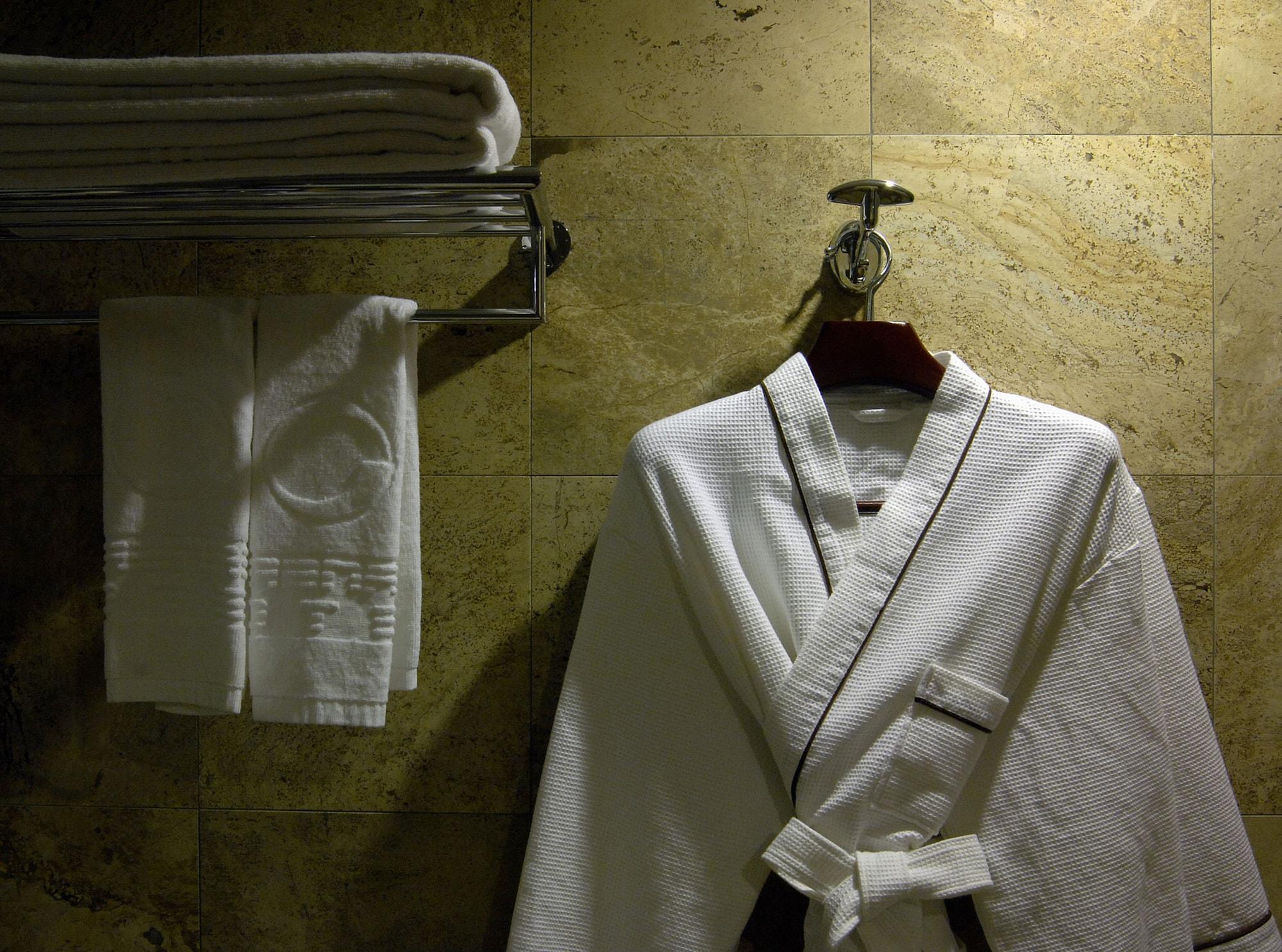 Oriental & Hotel