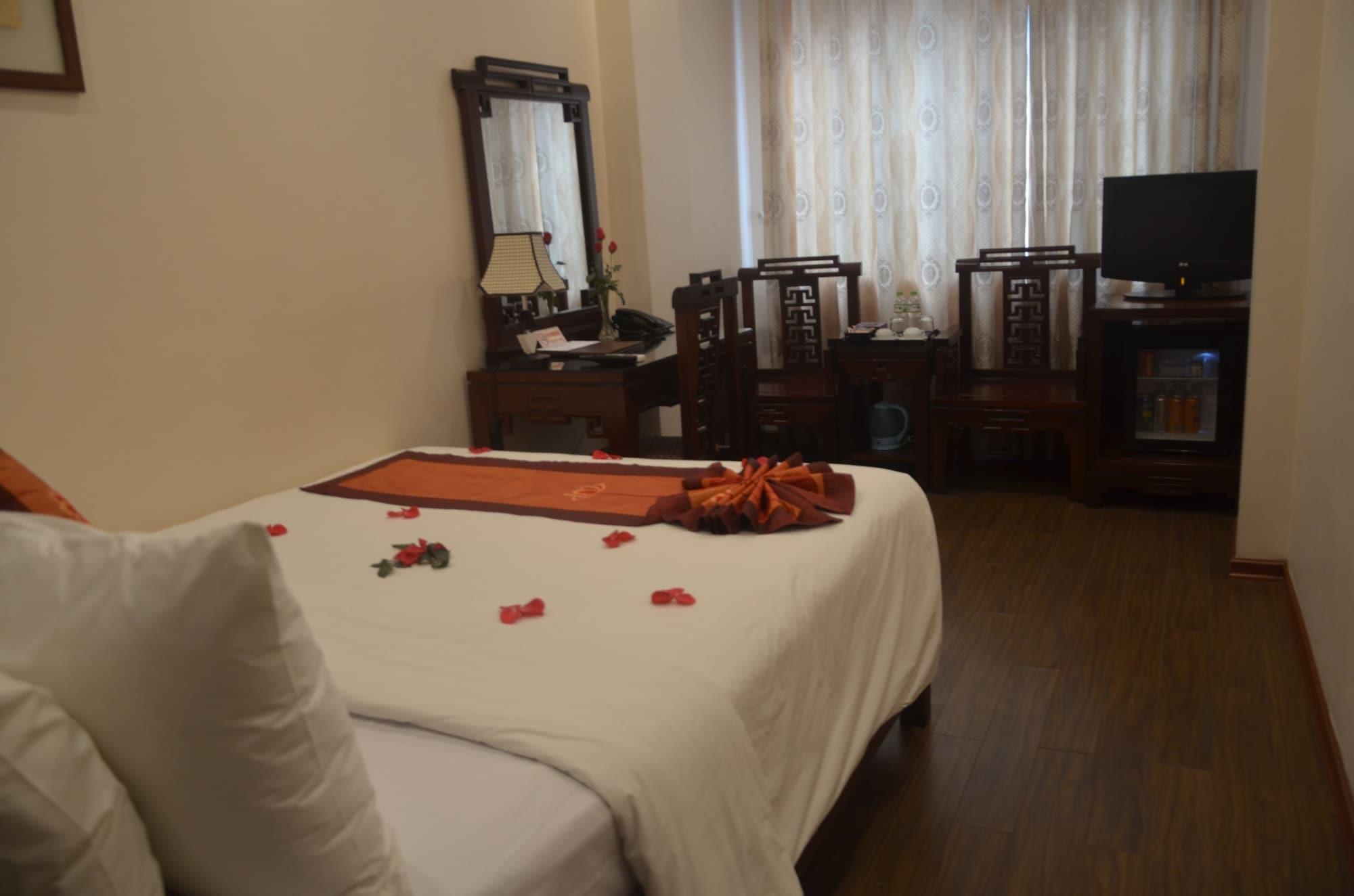 Hotel Phoenix Legend & Travel