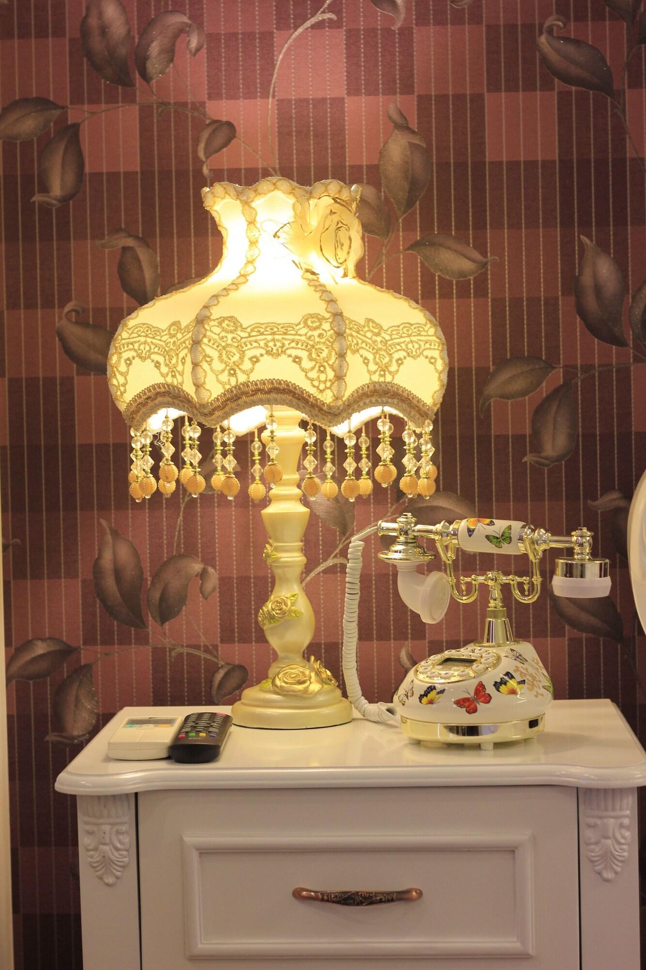 Inner Hotel