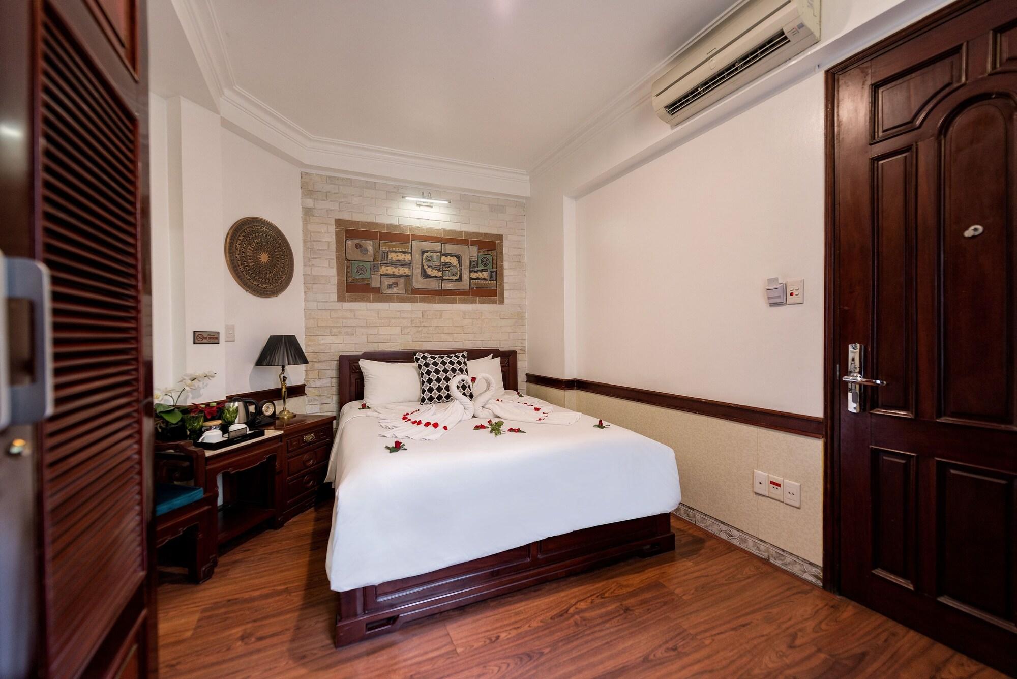 Hotel Ii