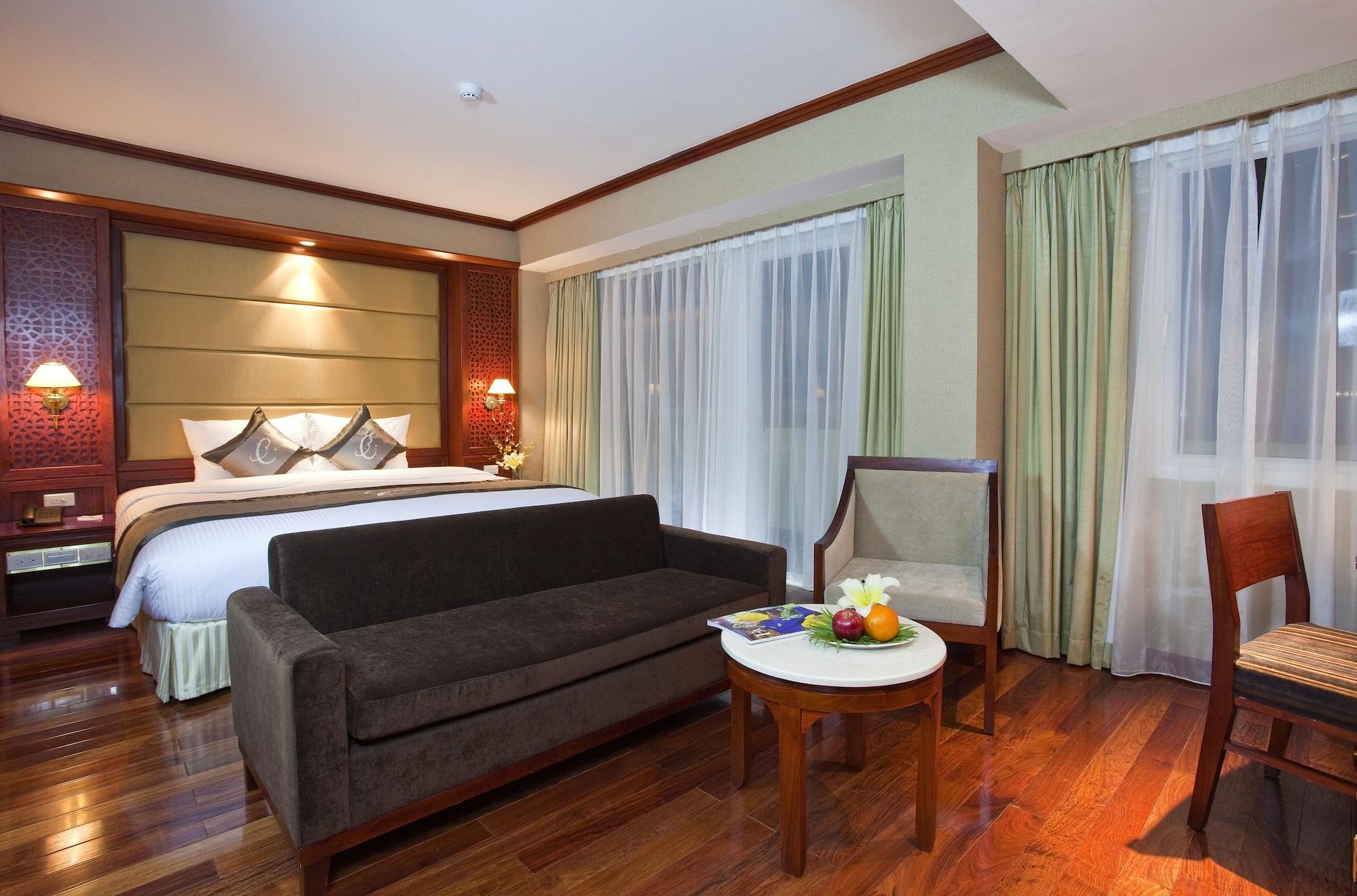 Conifer Boutique Hotel 4*
