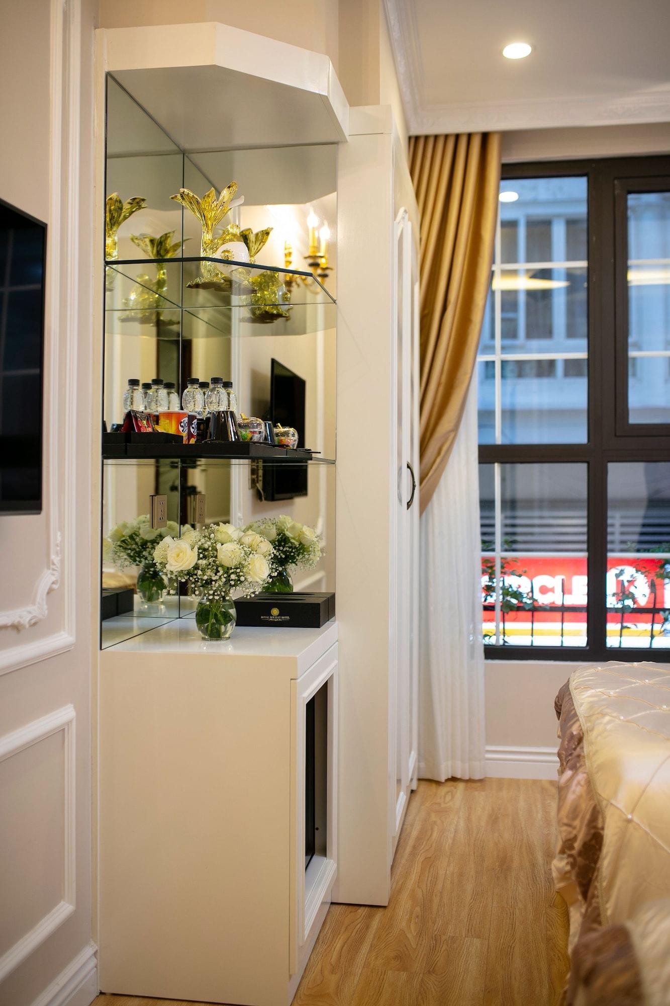 Royal Hà Nội Khách sạn Hà Nội