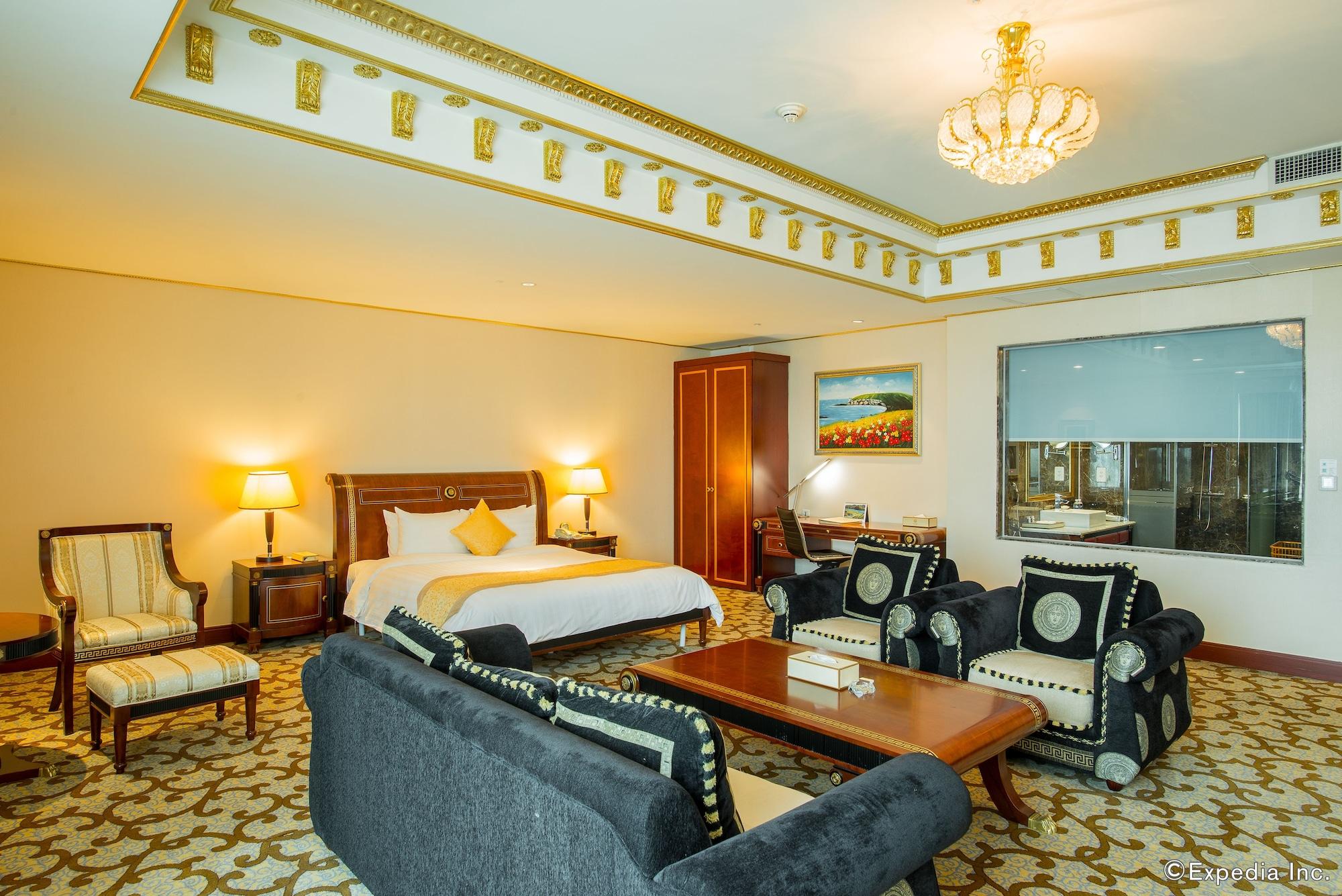 Grand Plaza 5* Hanói