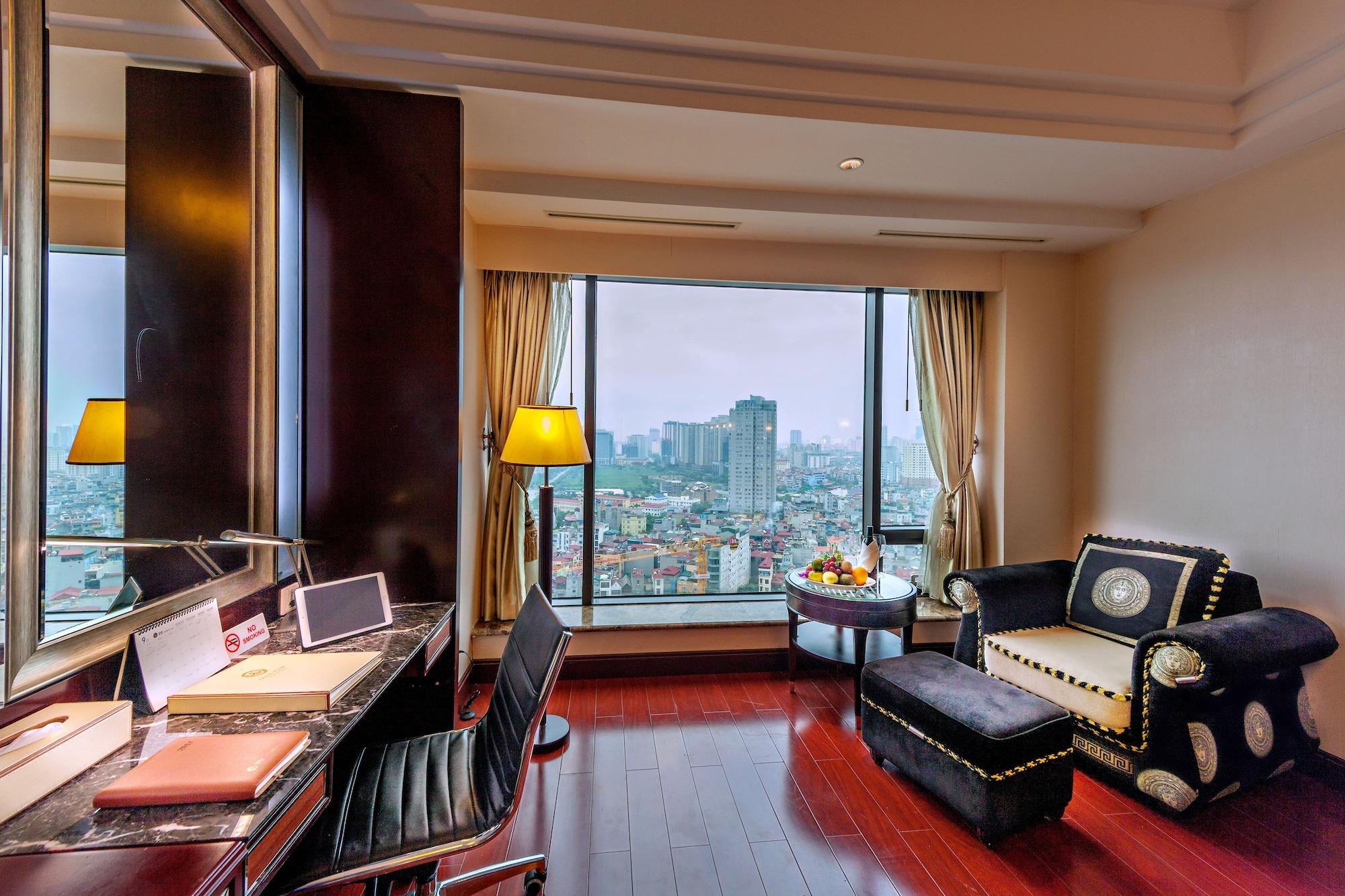 Hotel Grand Plaza 5*