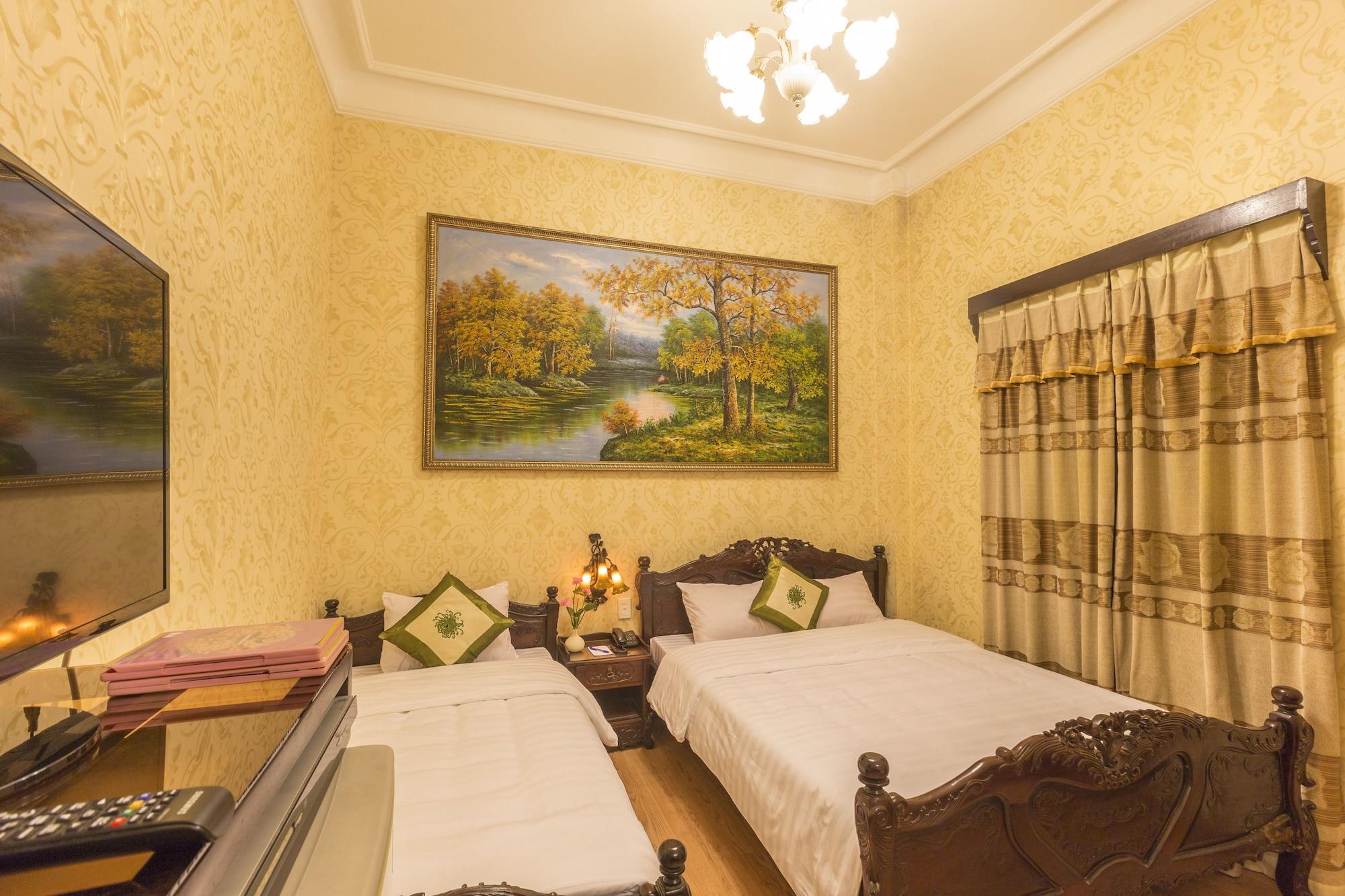 Hotel Dragon 3*