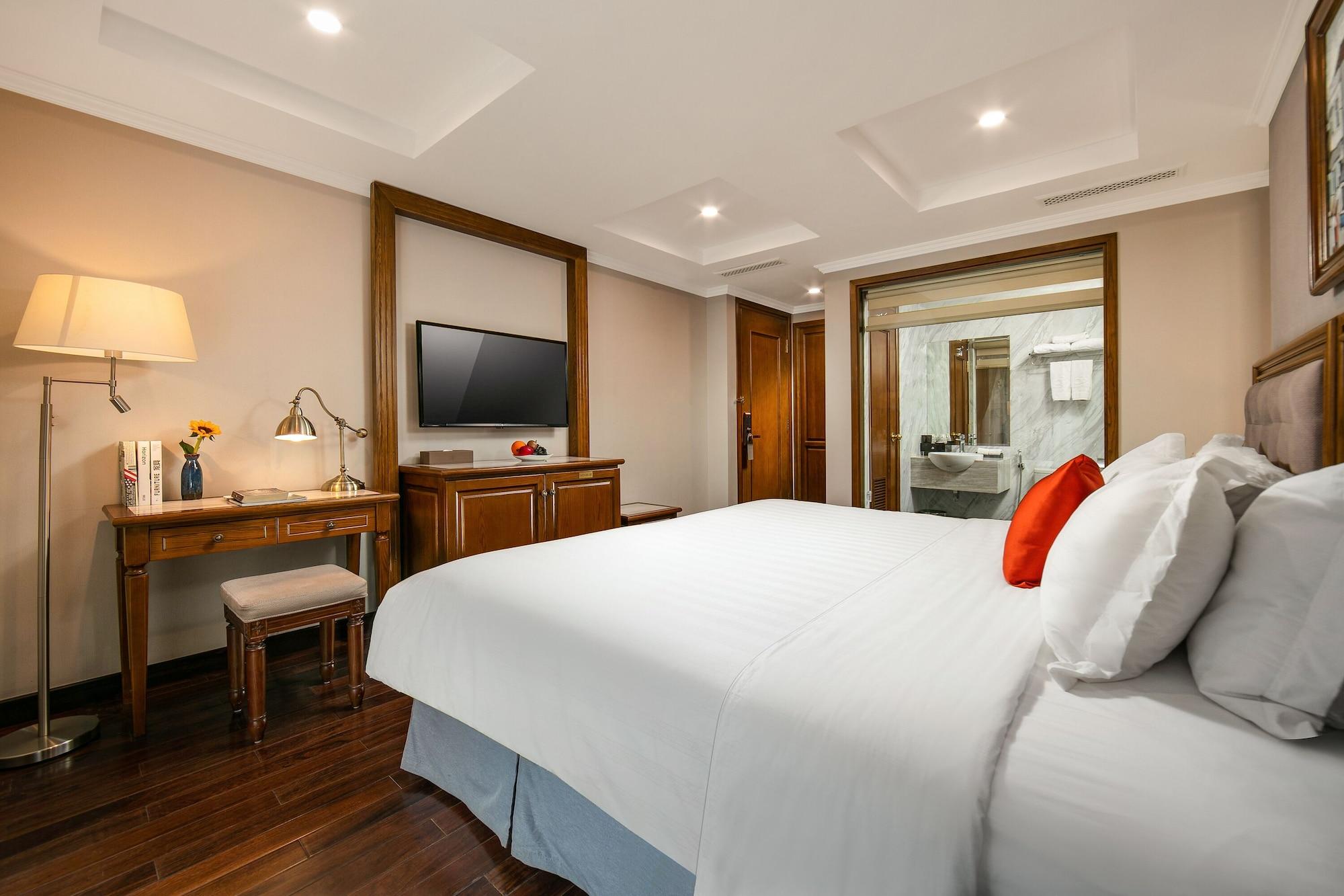 Dalvostro Valentino & Hotel 4*