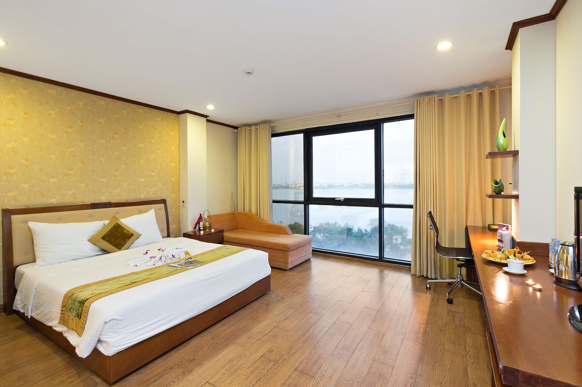Sunset Westlake Hotel 3*