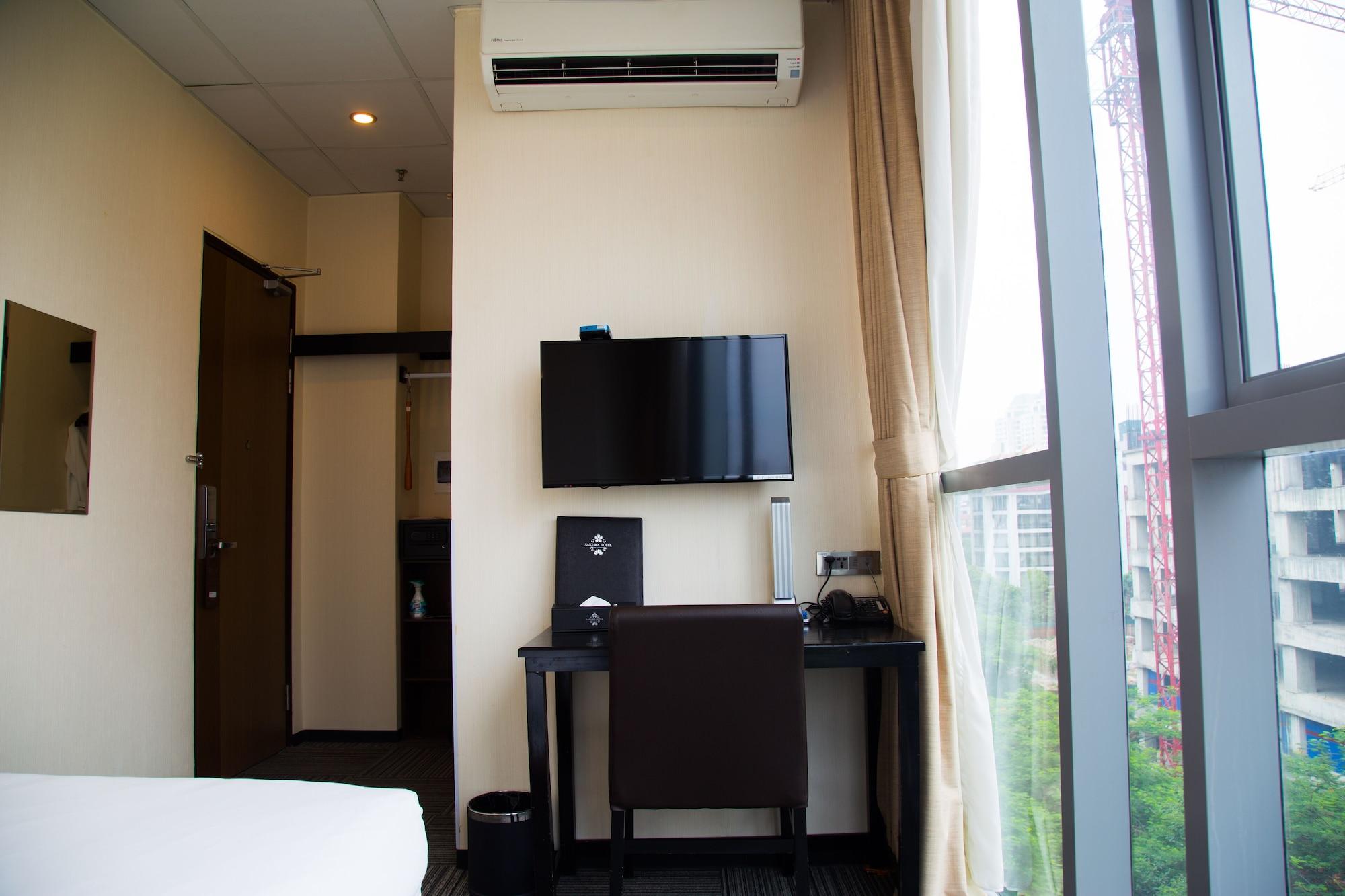 Sakura 2 Hotel 2*