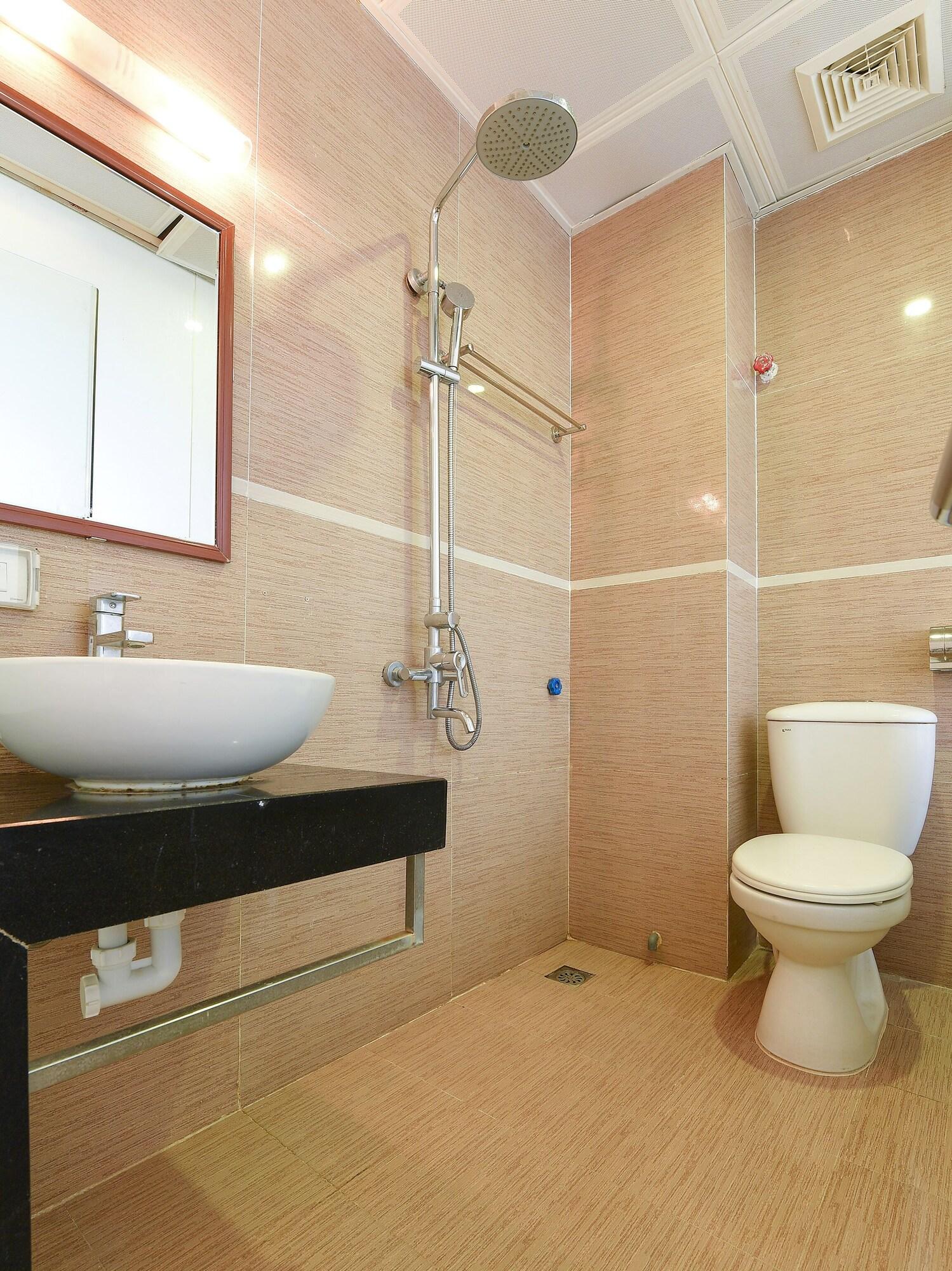 Hotel Oyo 210 Saki