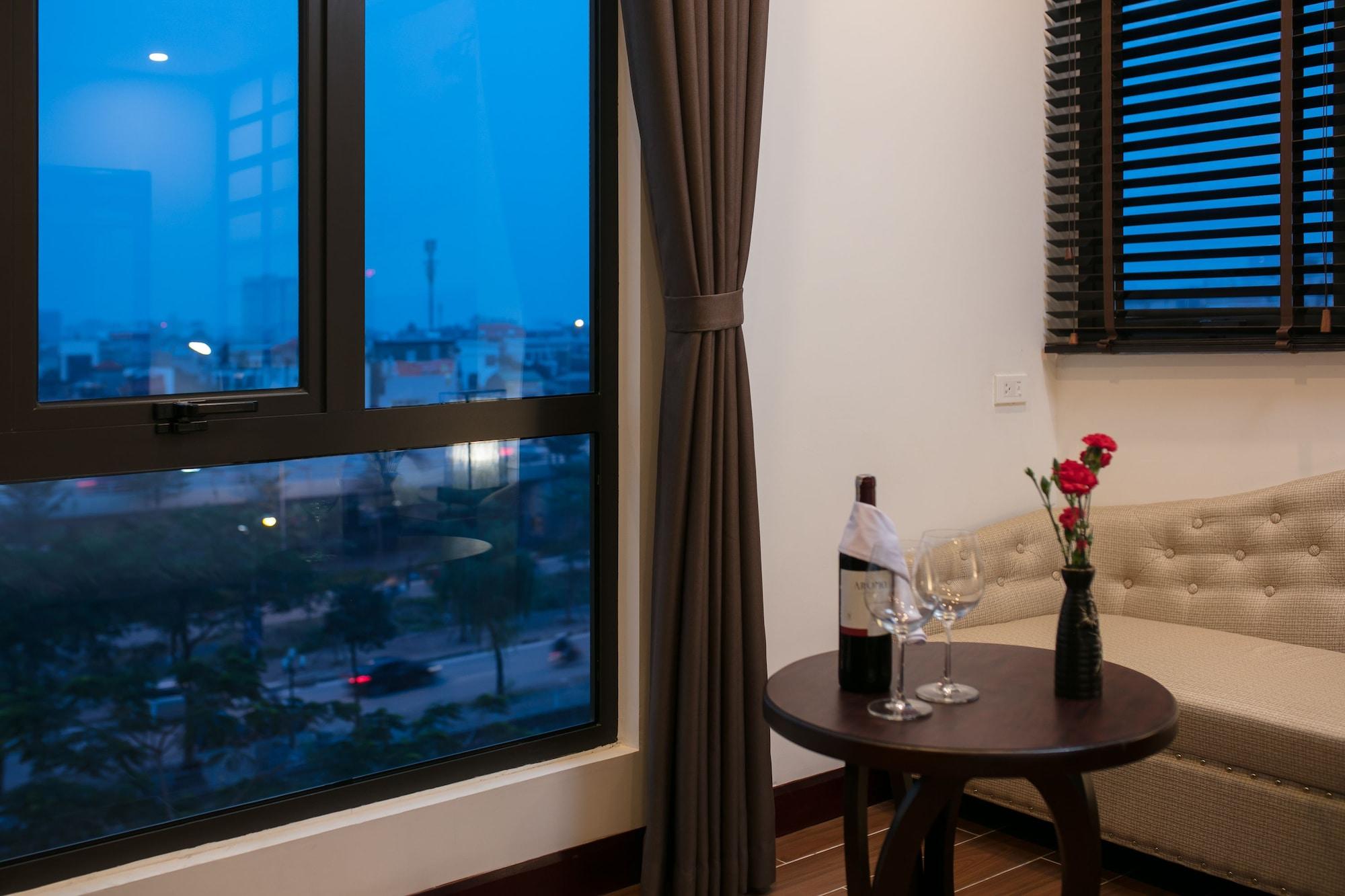 22land & 4* Hanoi