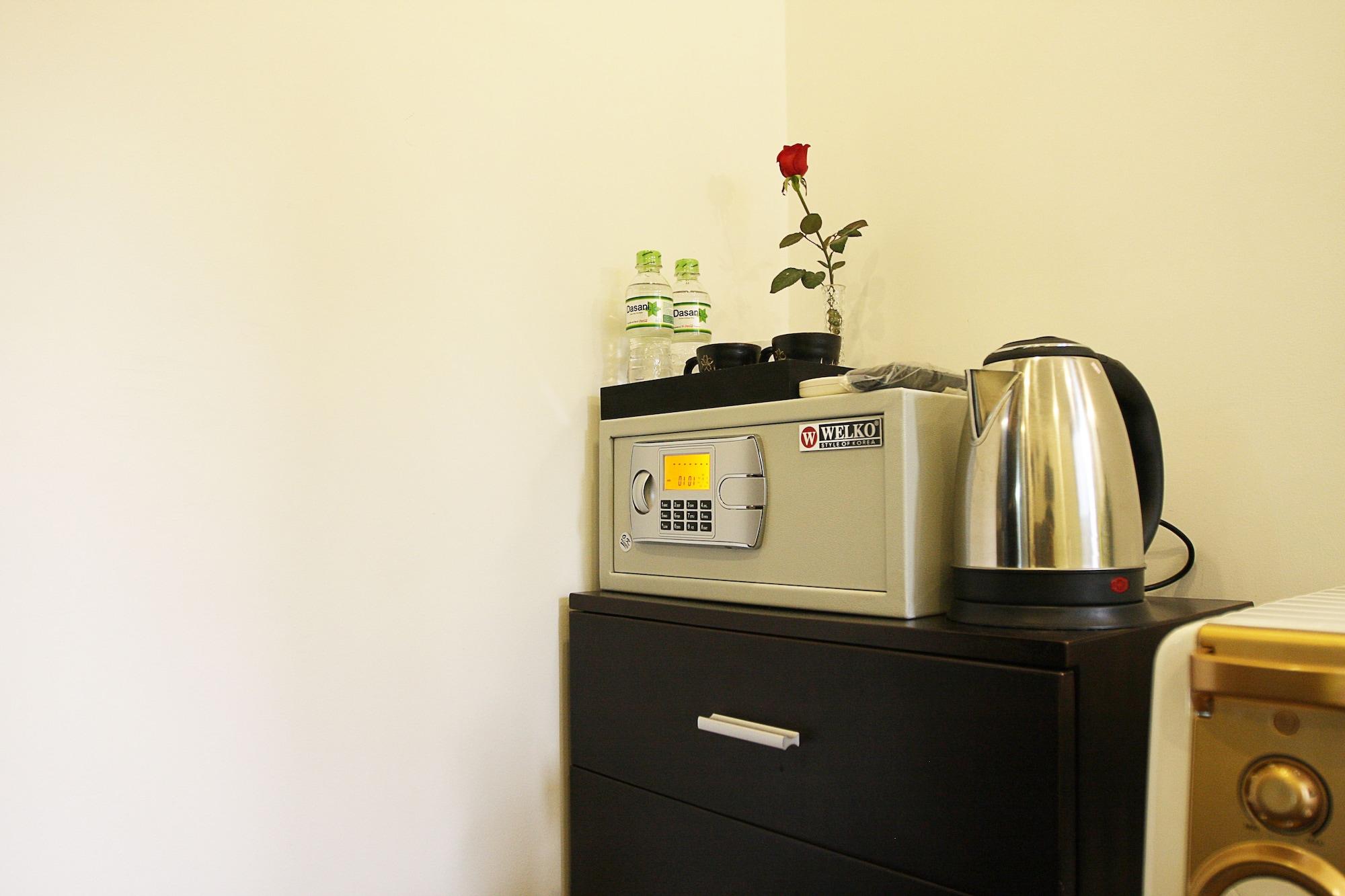 Khách sạn Tomodachi House