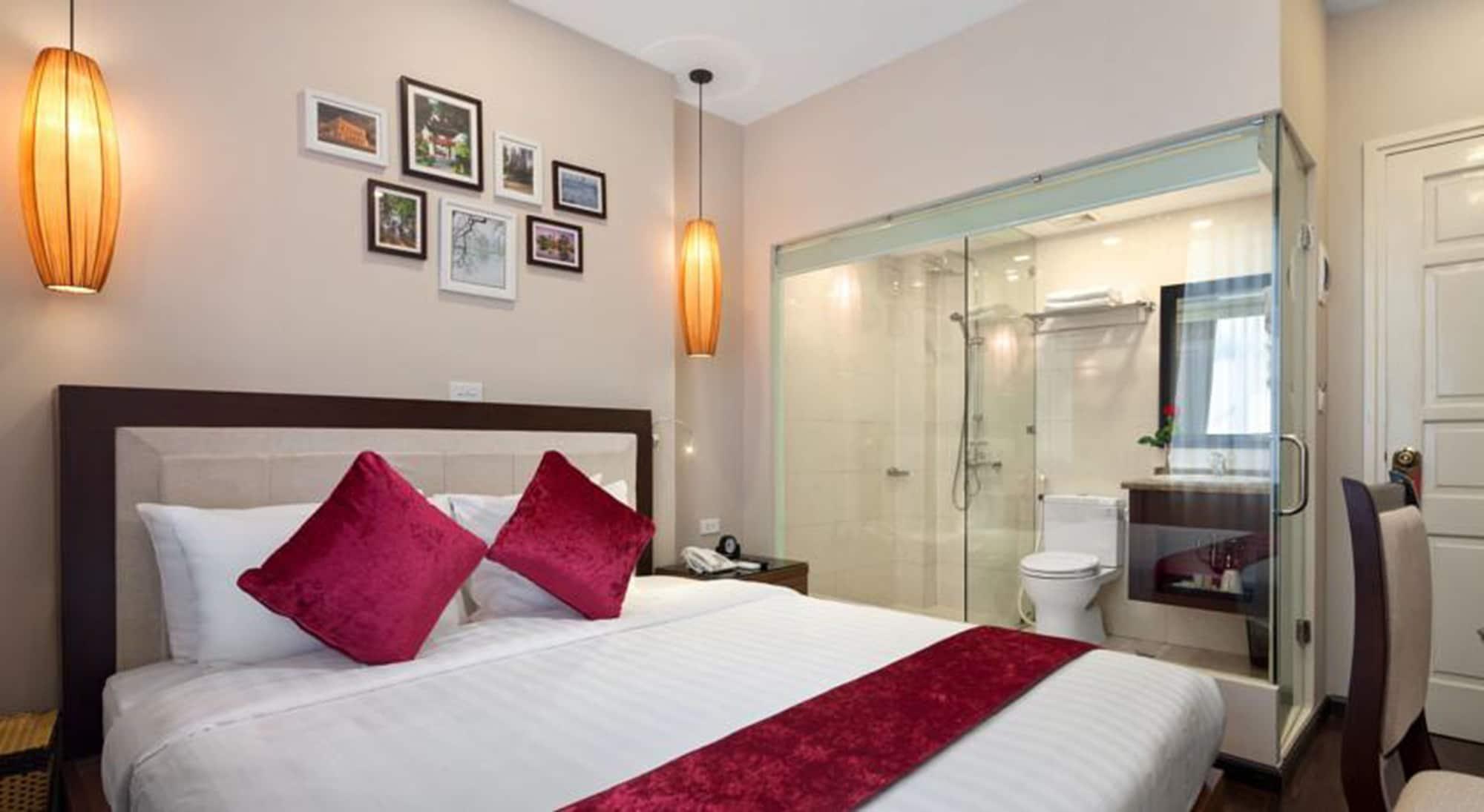 Golden Moon & Travel 3*