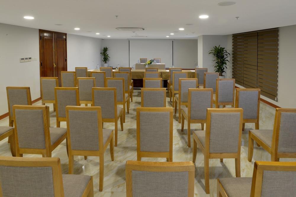 London Hotel Hanoi