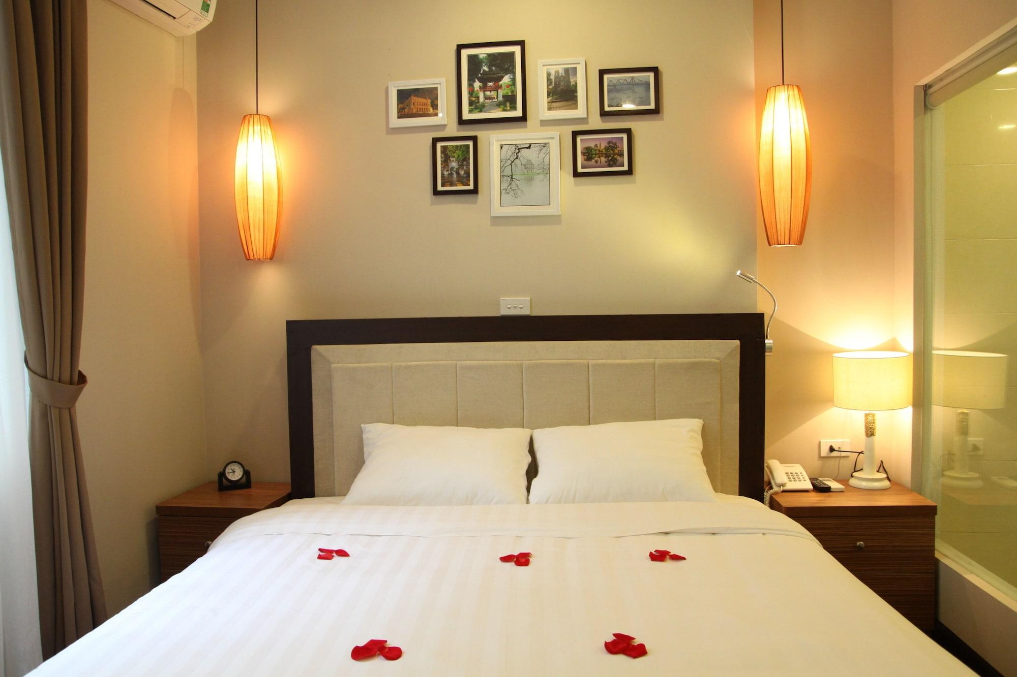 Hotel Golden Moon & Travel 3*