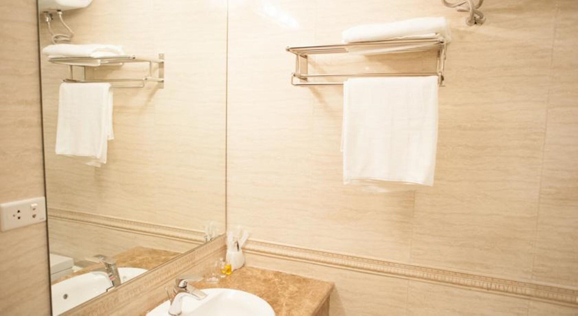 Mely Ha Noi Hotel