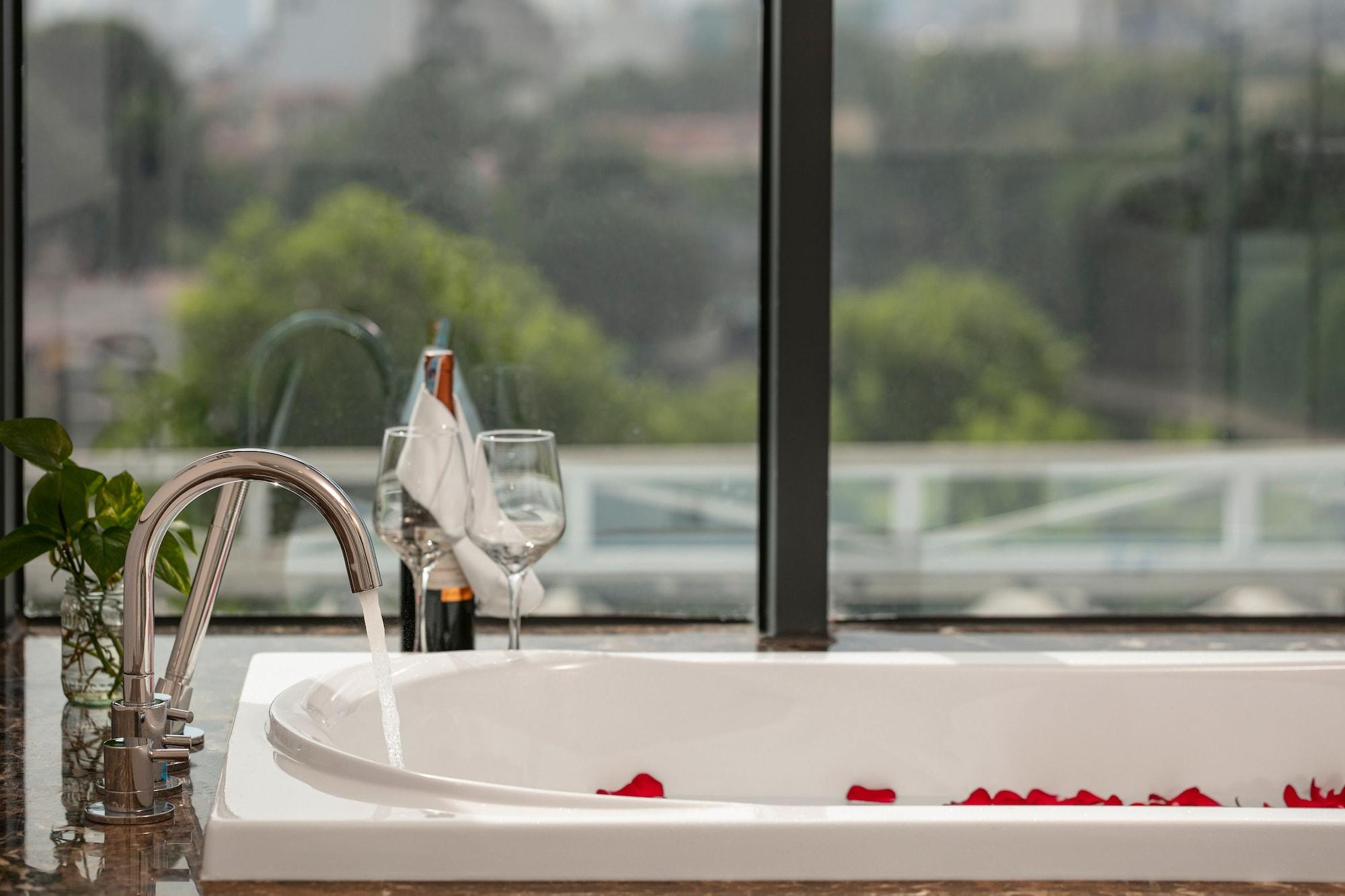 Adonis Hotel Hanoi