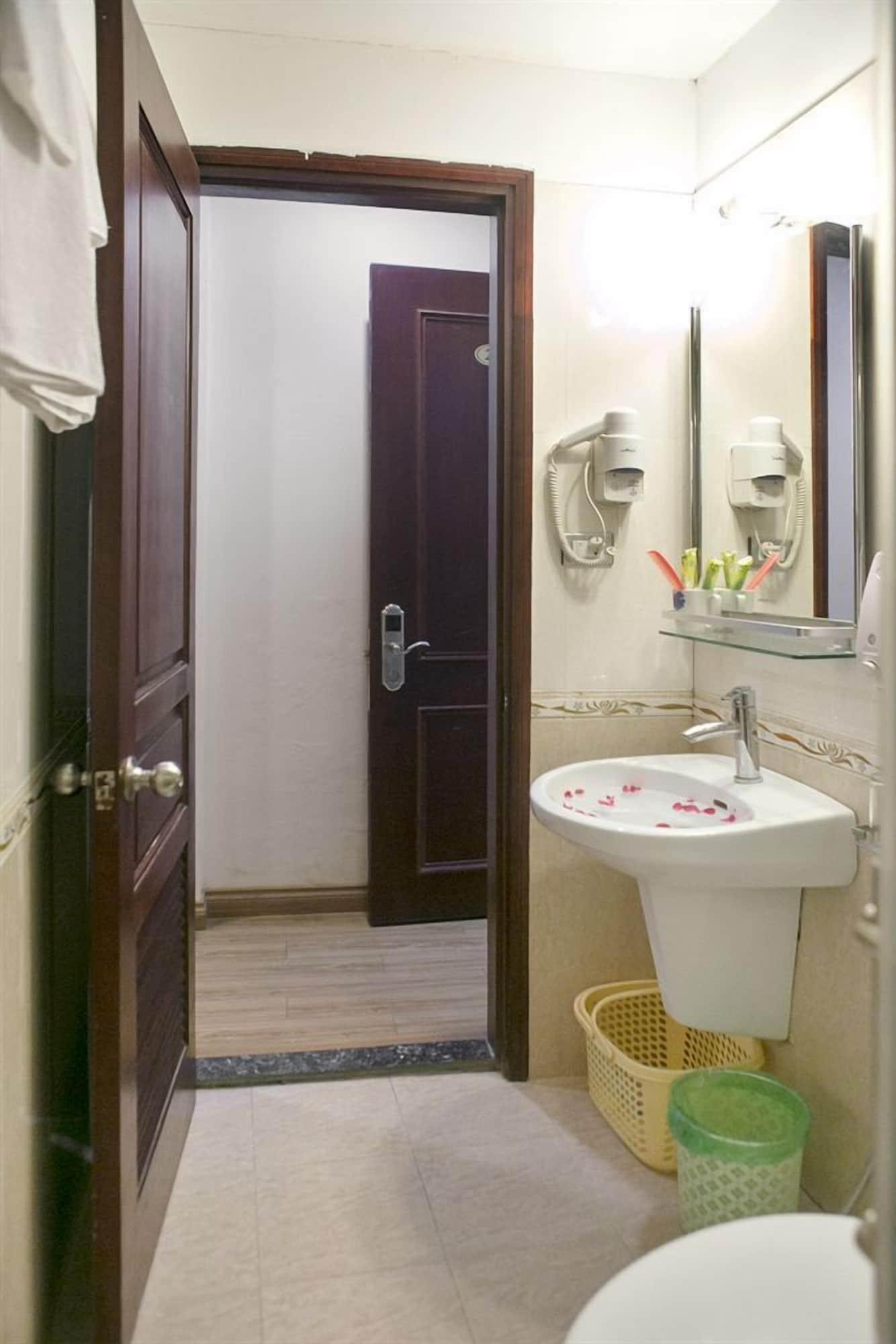 Hotel Cristina Center & Hanoi