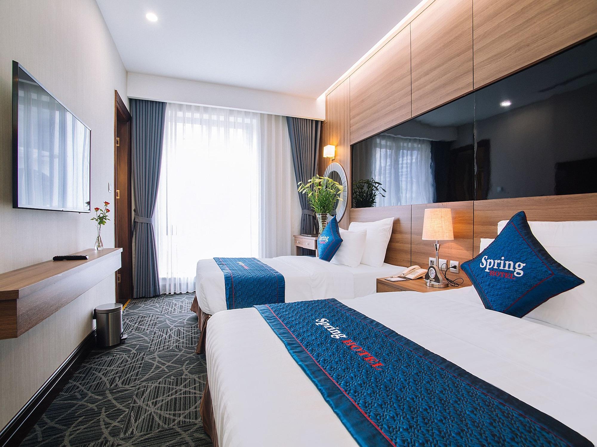 Hotel Spring