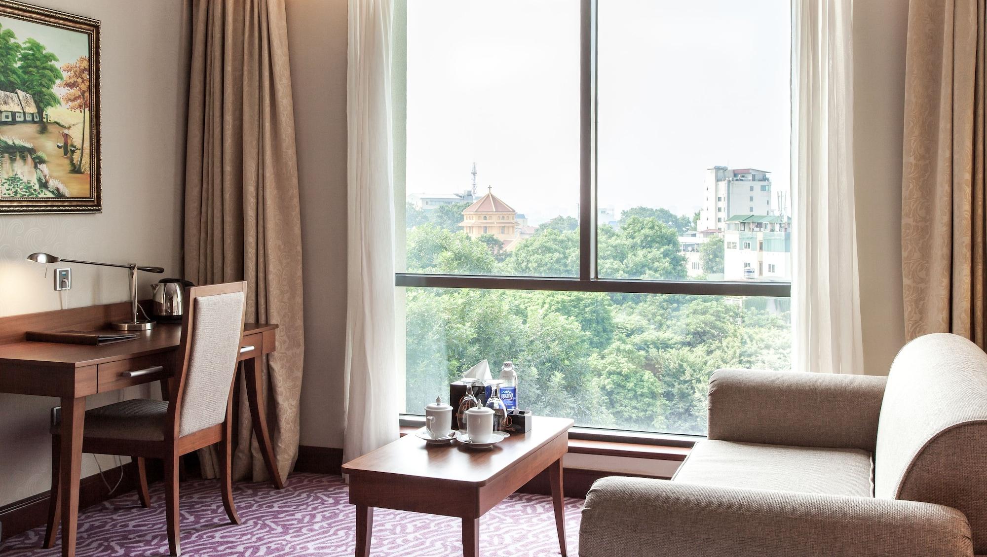 Army Hotel 4*