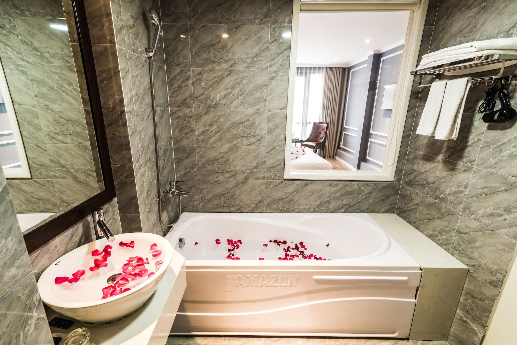 Hotel Crystal Pearl 3*