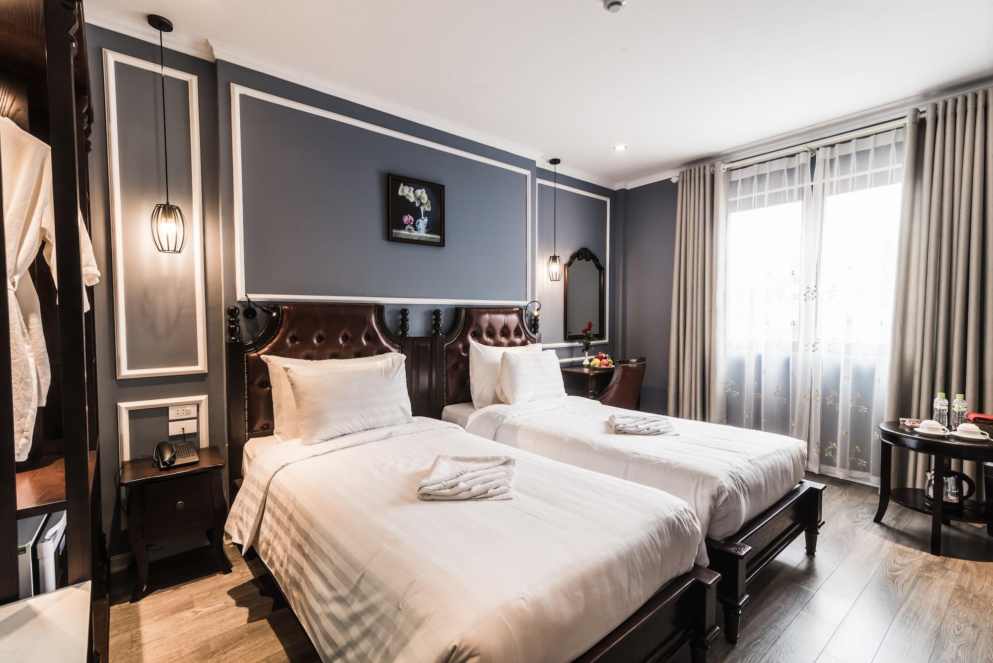 Crystal Pearl Hotel