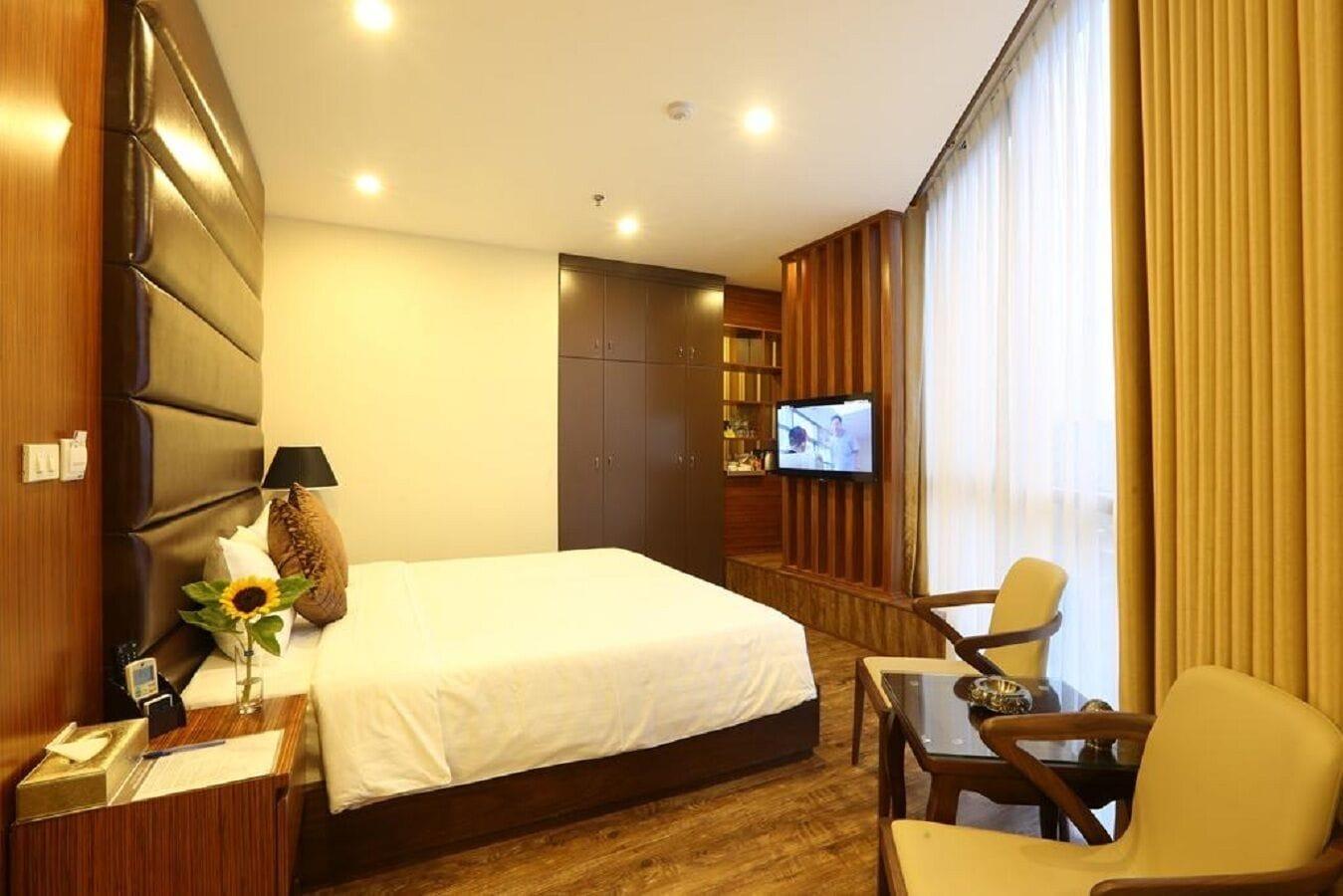 Au Viet Hà Nội