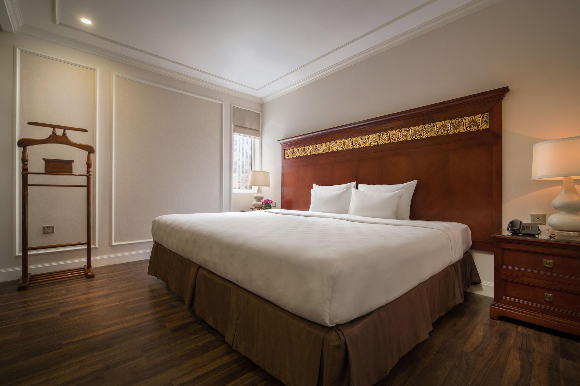 Damsels Boutique 4*
