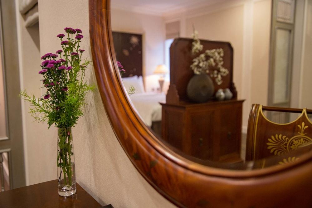 Damsels Boutique Hotel