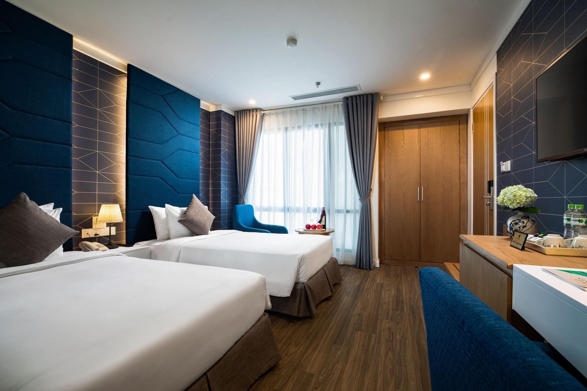 Khách sạn Khách Sạn&spa De Legend