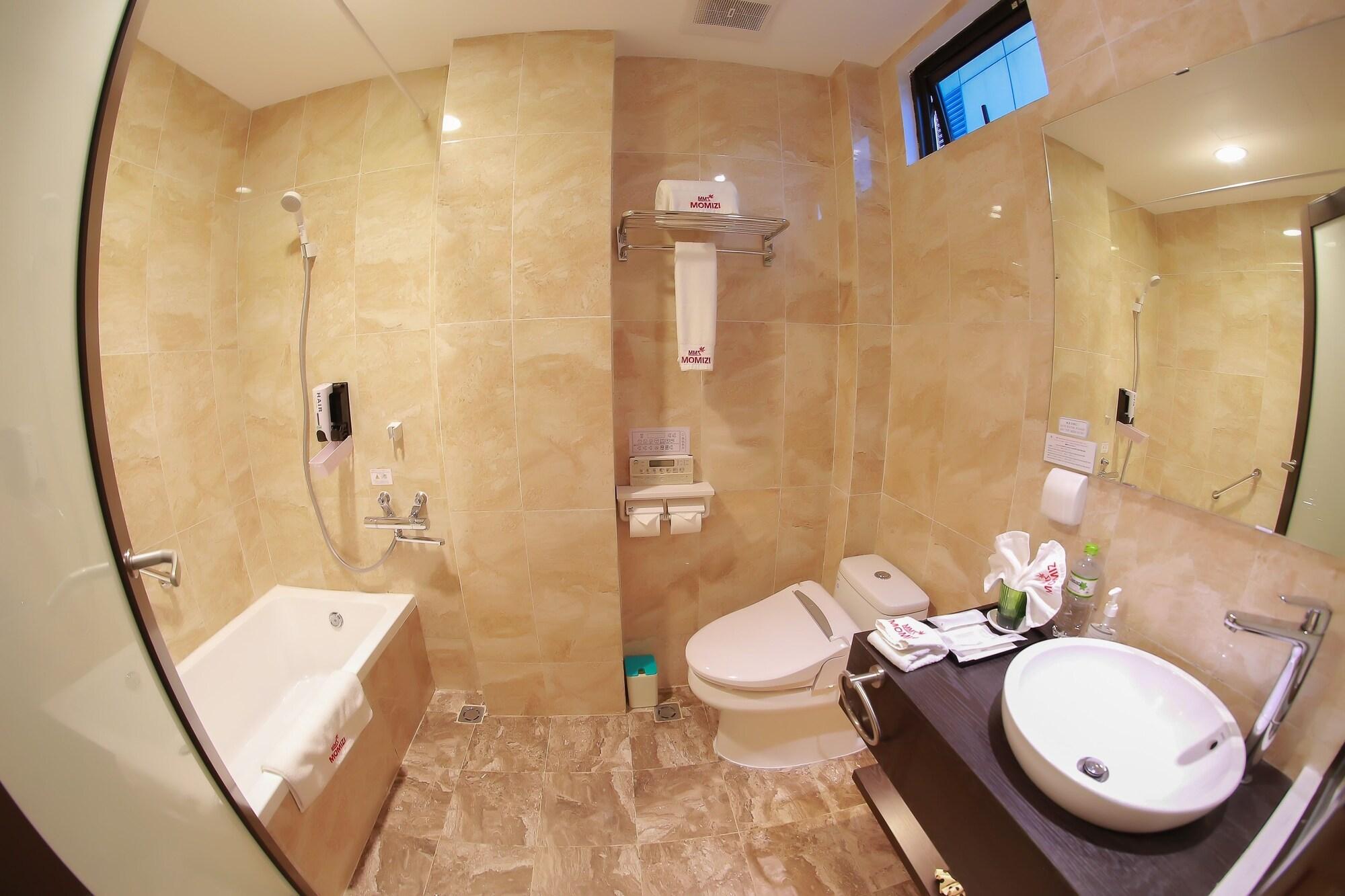 Momizi Business Hotel Hanoi