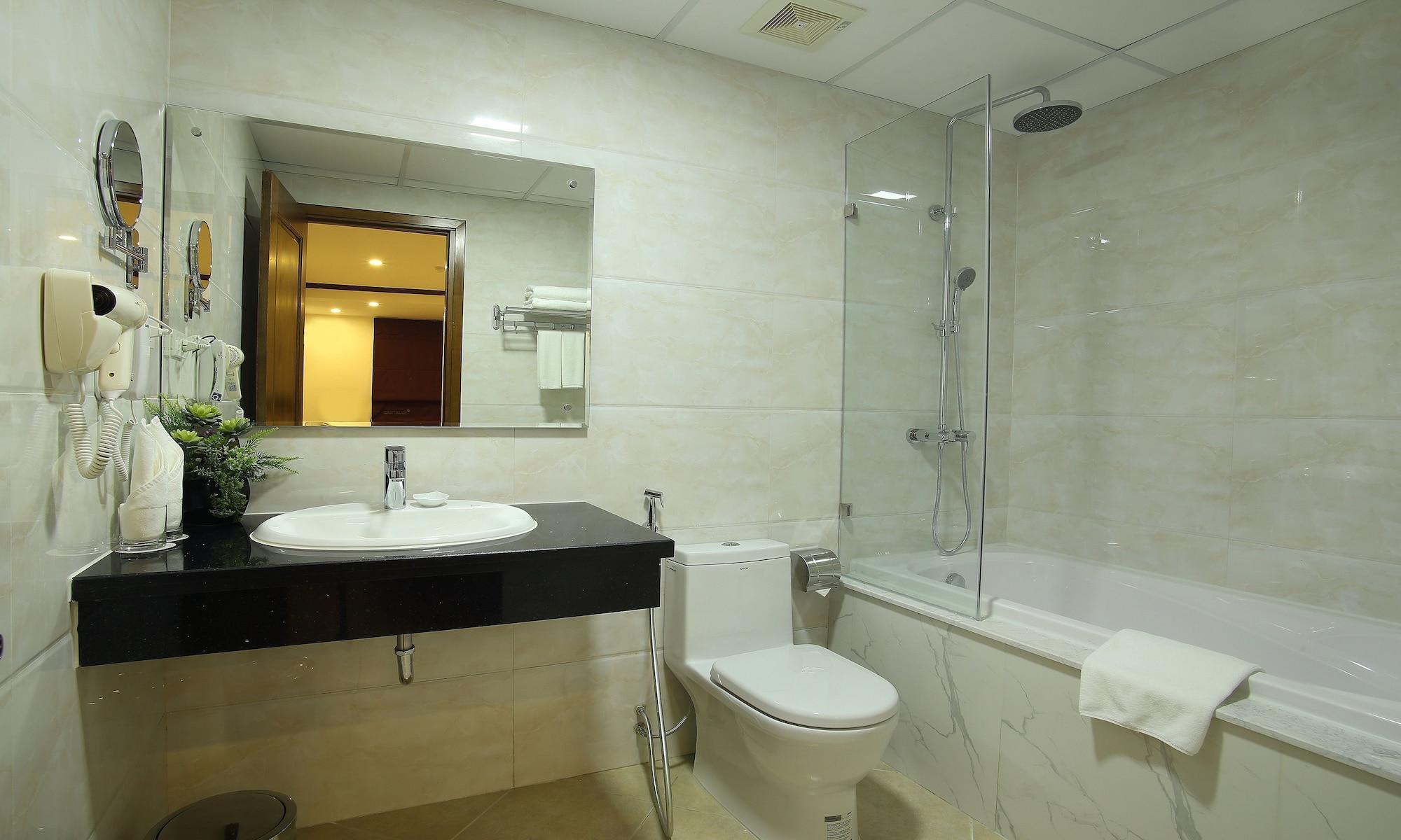 Hotel West & Hanoi