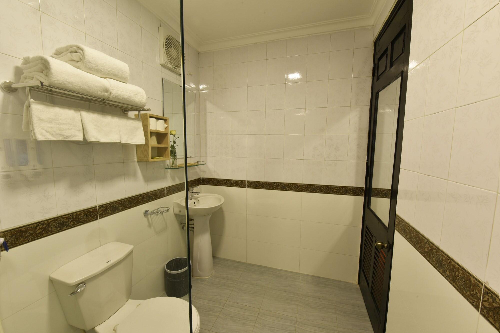 Ha Noi Cue Hub Hostel