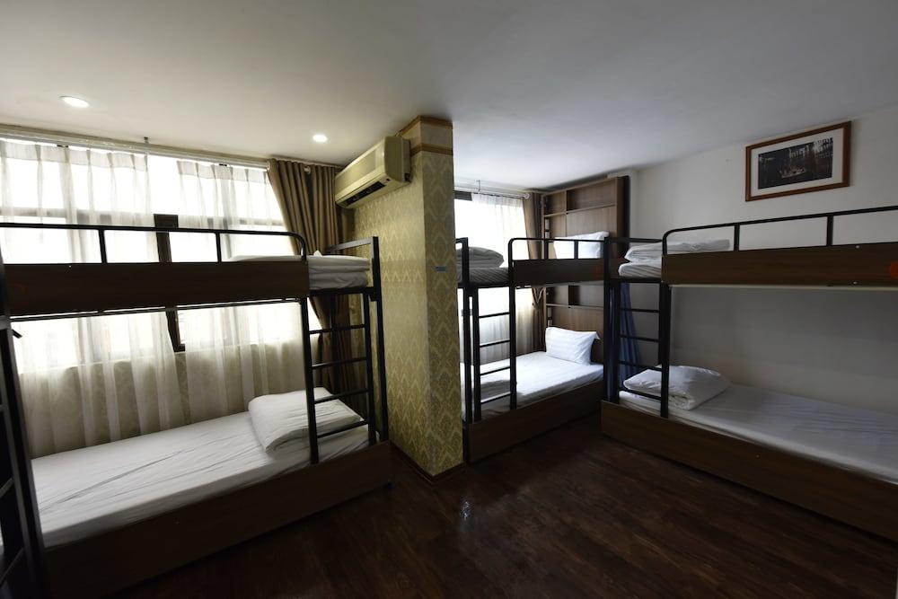 Ha Noi Cue Hub Hostel
