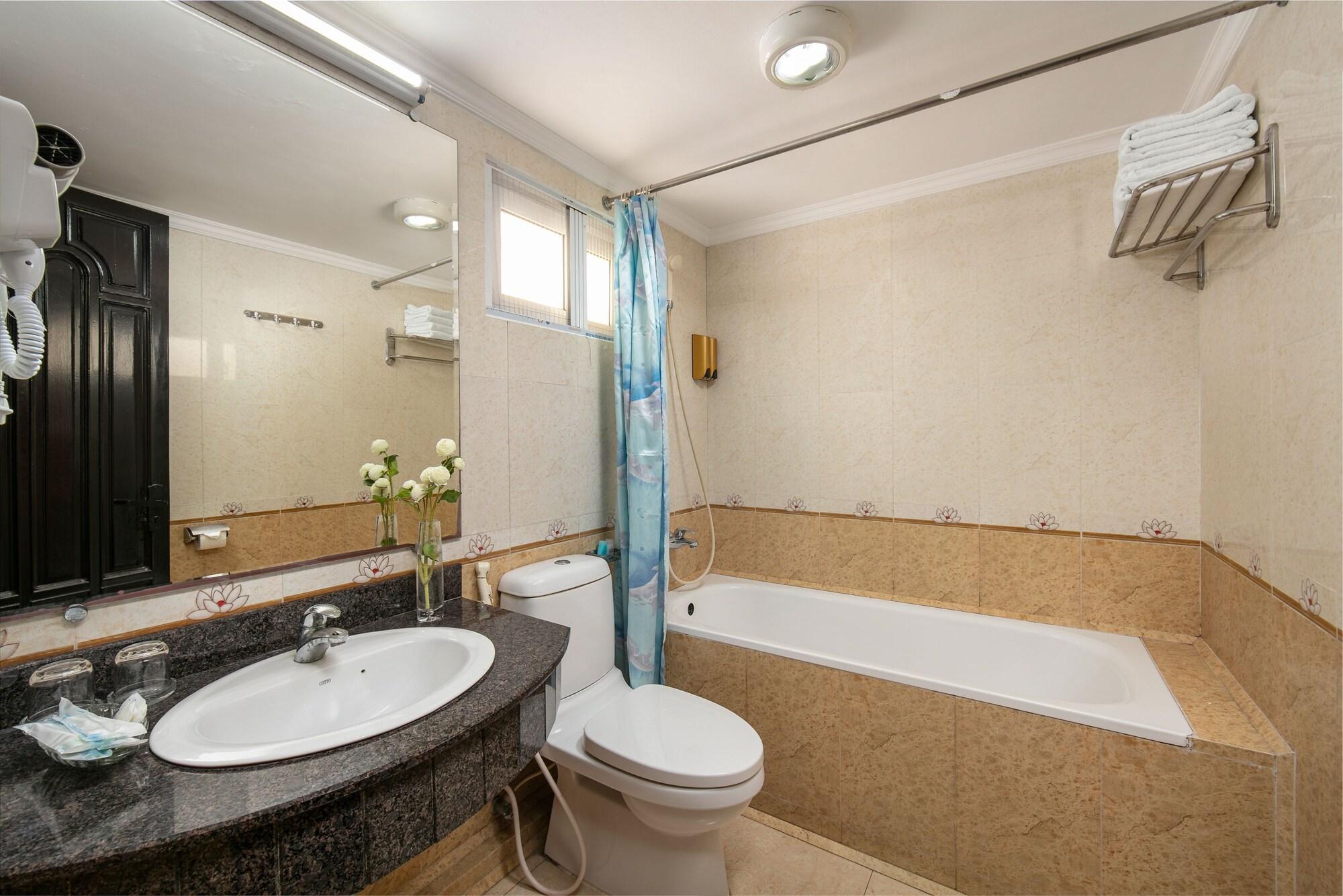 Little Diamond Hotel 3*
