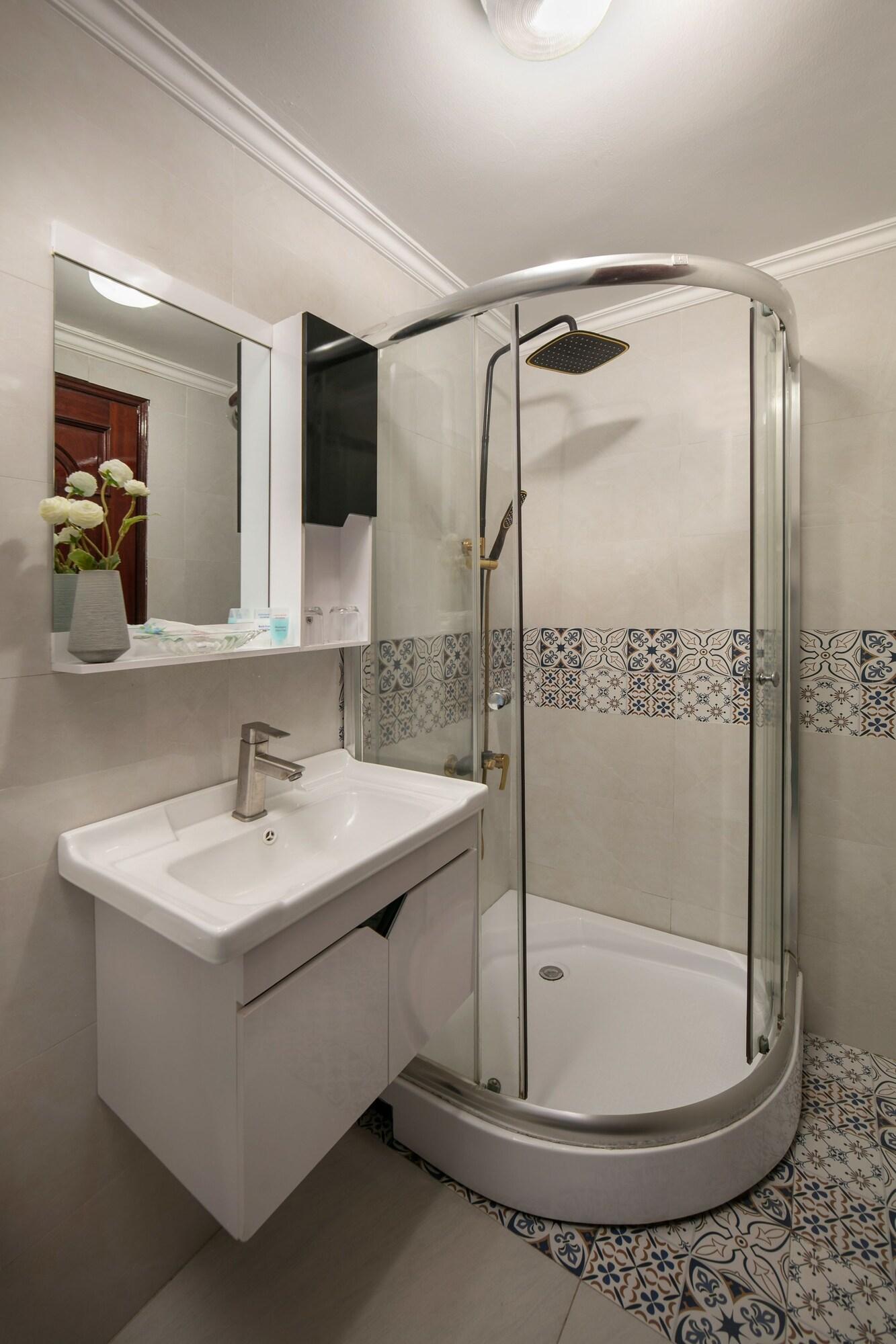 Little Diamond Hotel 3*