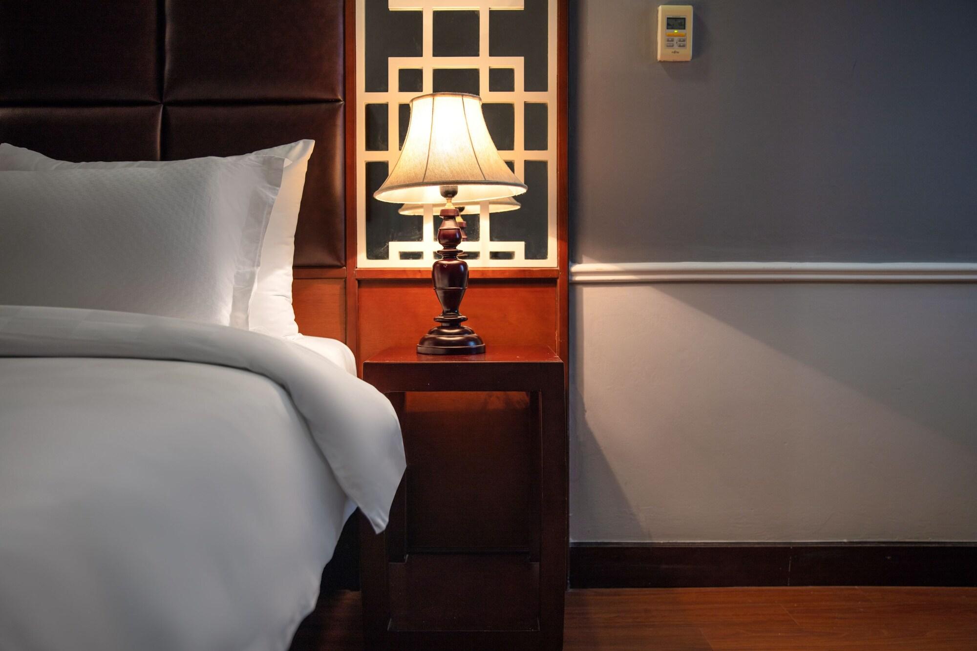Classy & 4* Hanoi