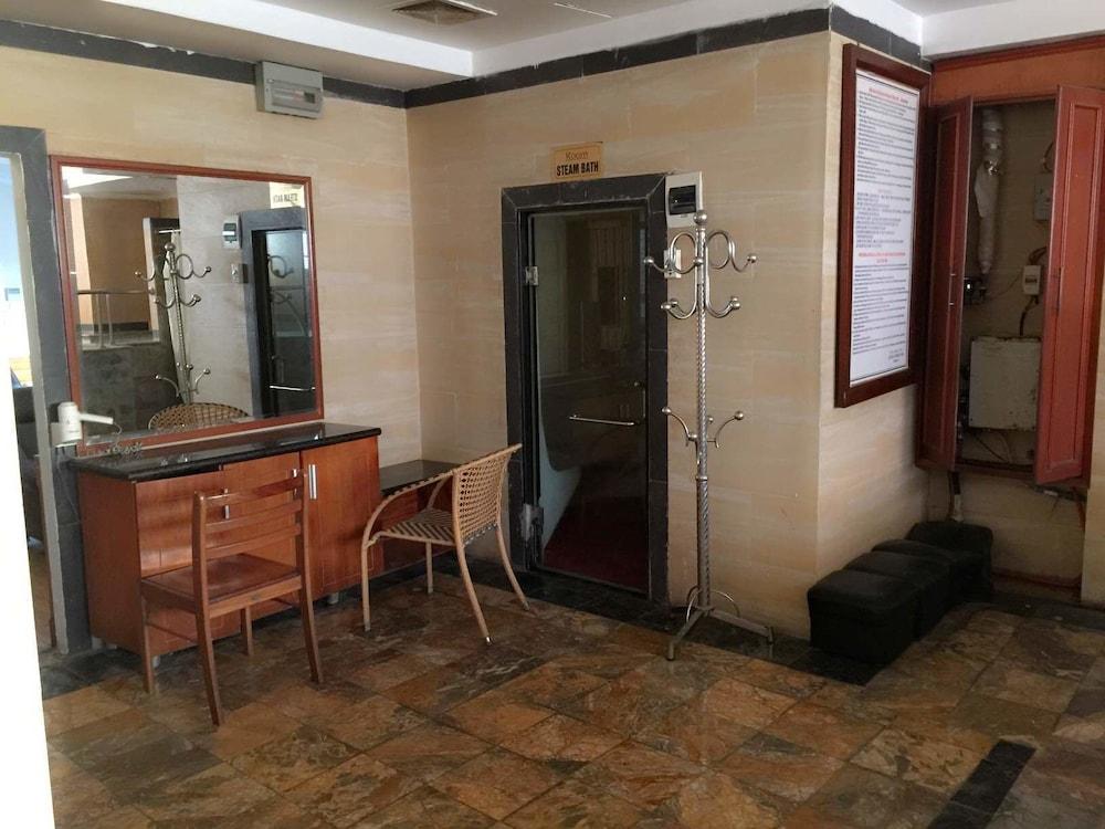 Khách sạn A25 - 221 Bạch Mai