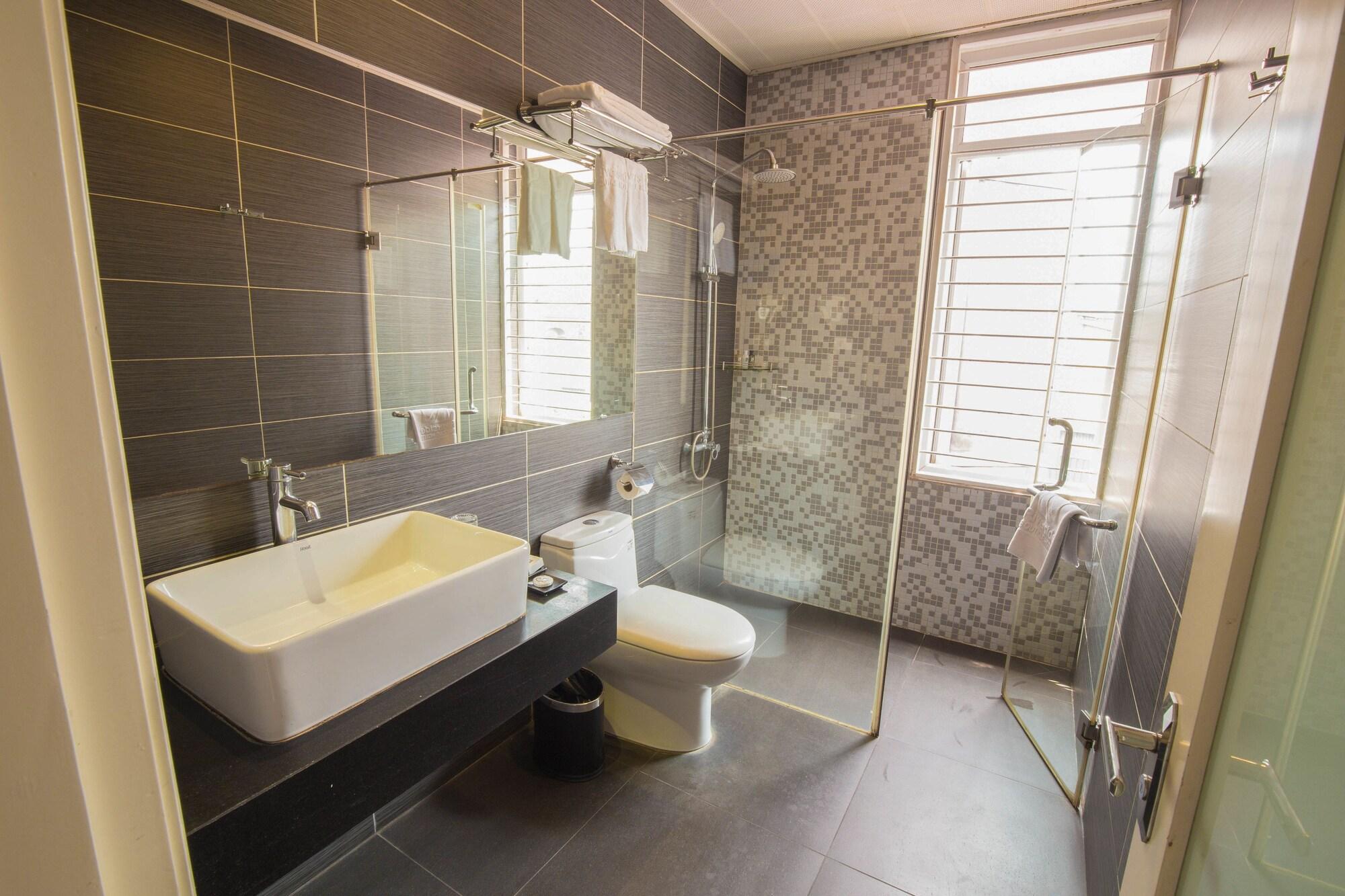 Riverside Boutique 3*