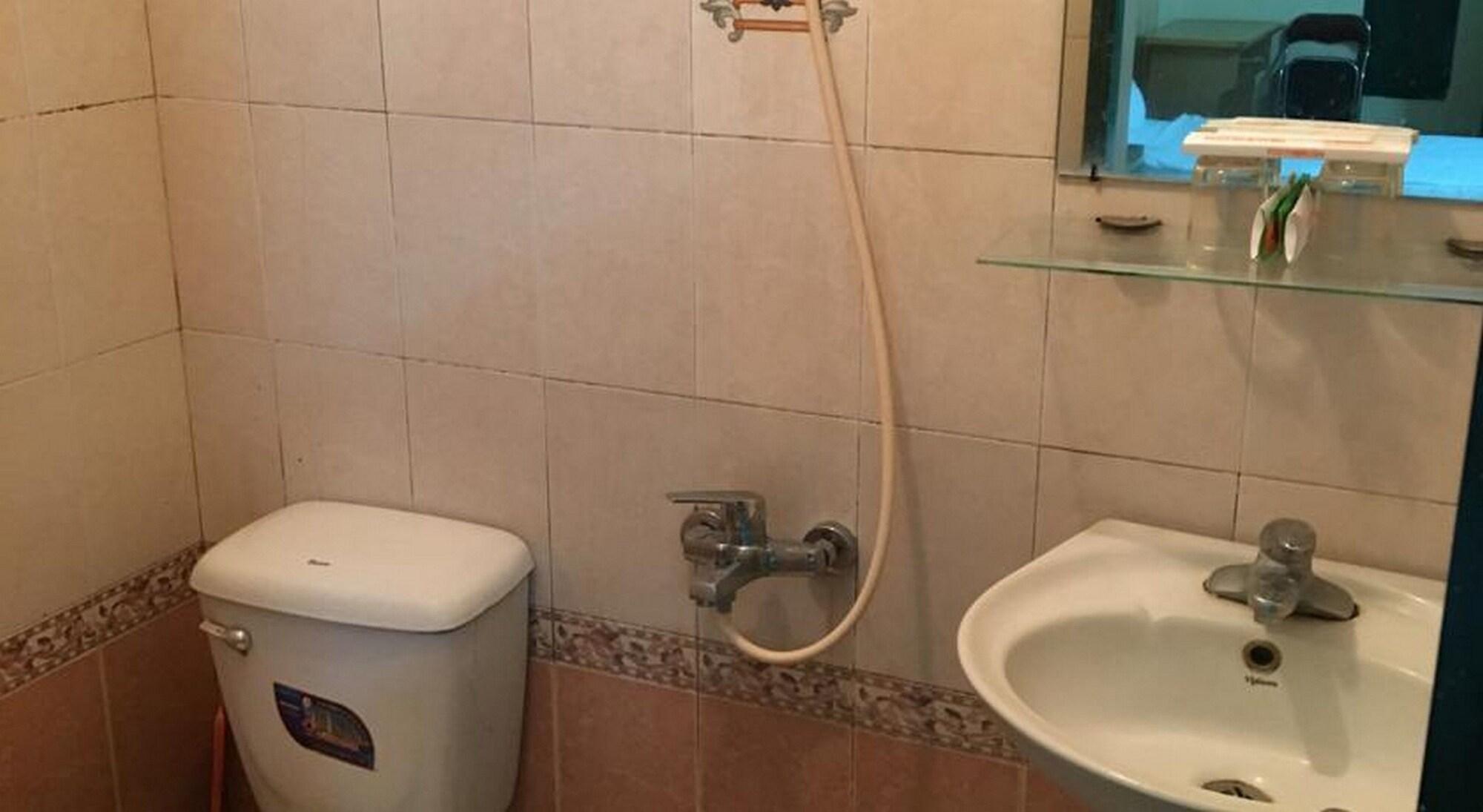 Hotel Quan Hoa 2*